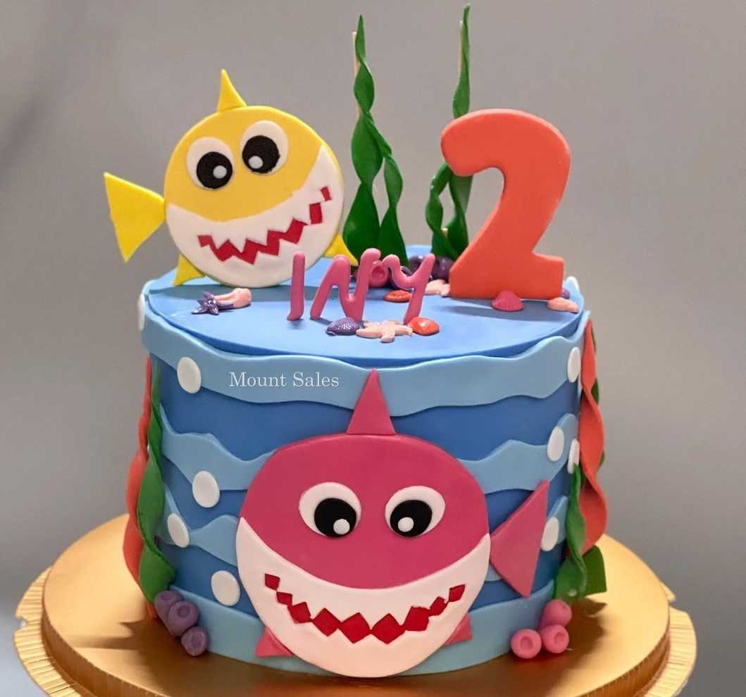 Premium RED N White Velvet Cake