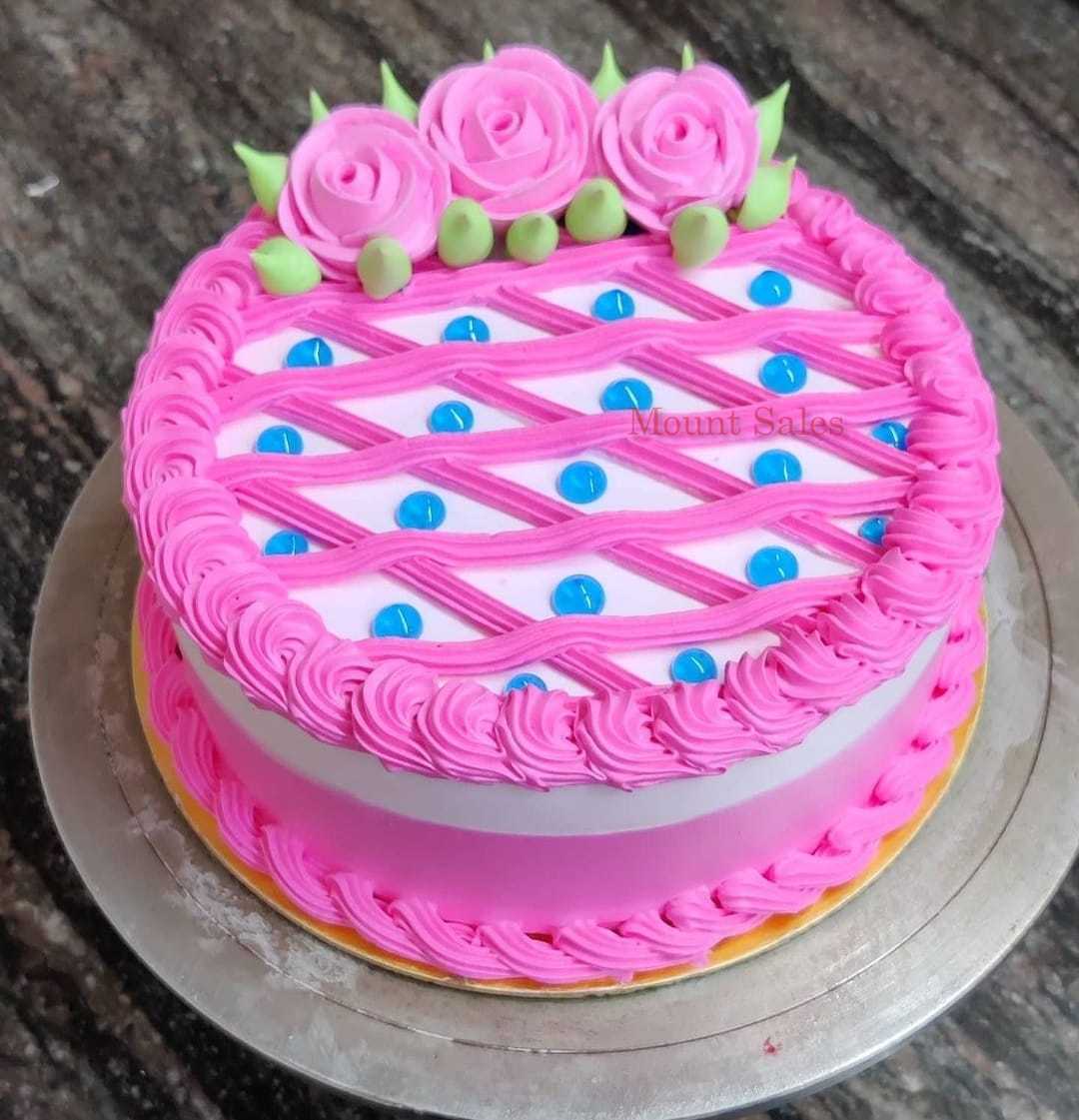 Premium RED N White Velvet Cake