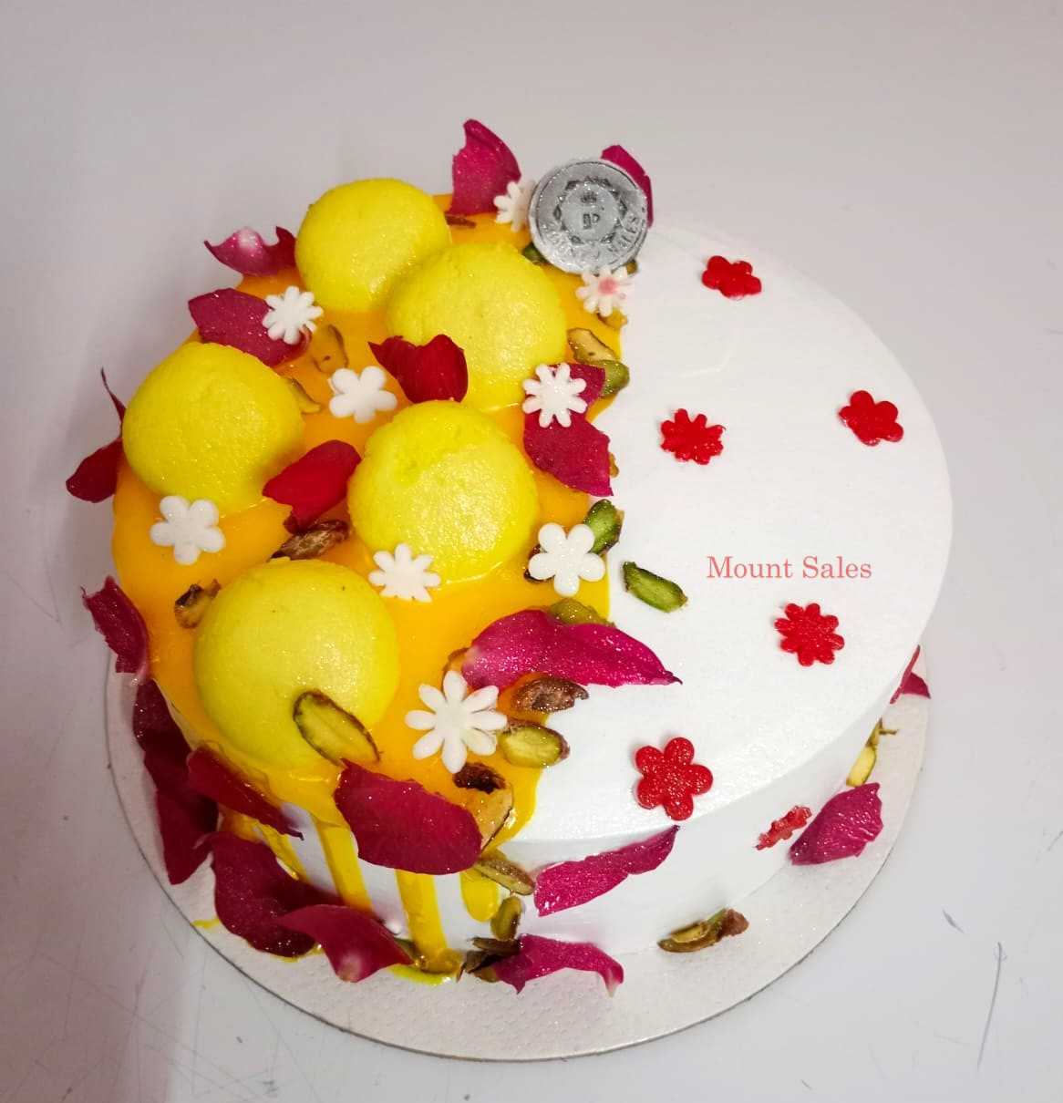 Premium RED N White Velvet Cake