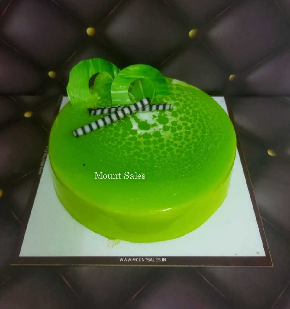 Premium RED N White Velvet Cake