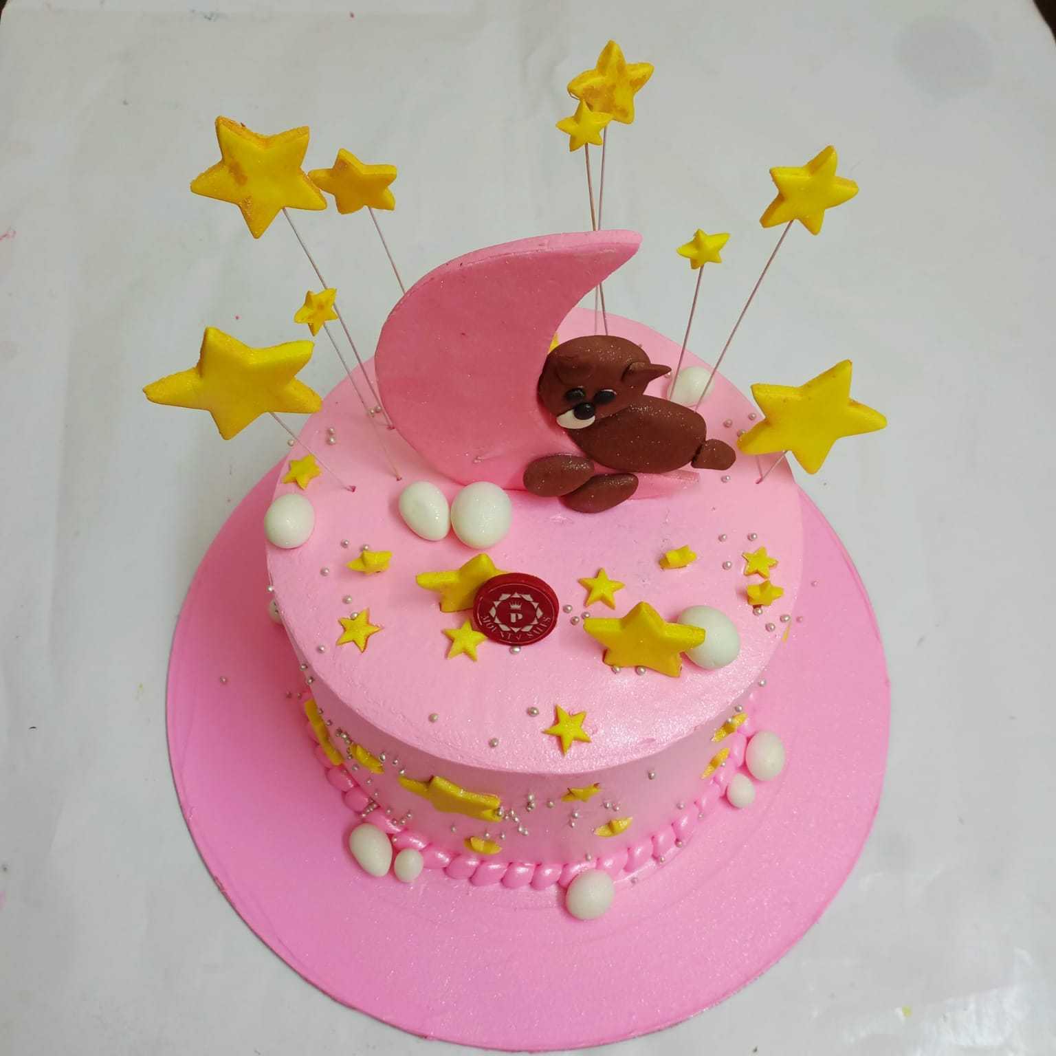 Premium RED N White Velvet Cake