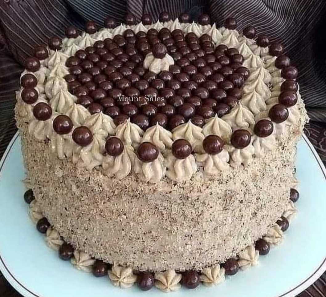 Premium RED N White Velvet Cake