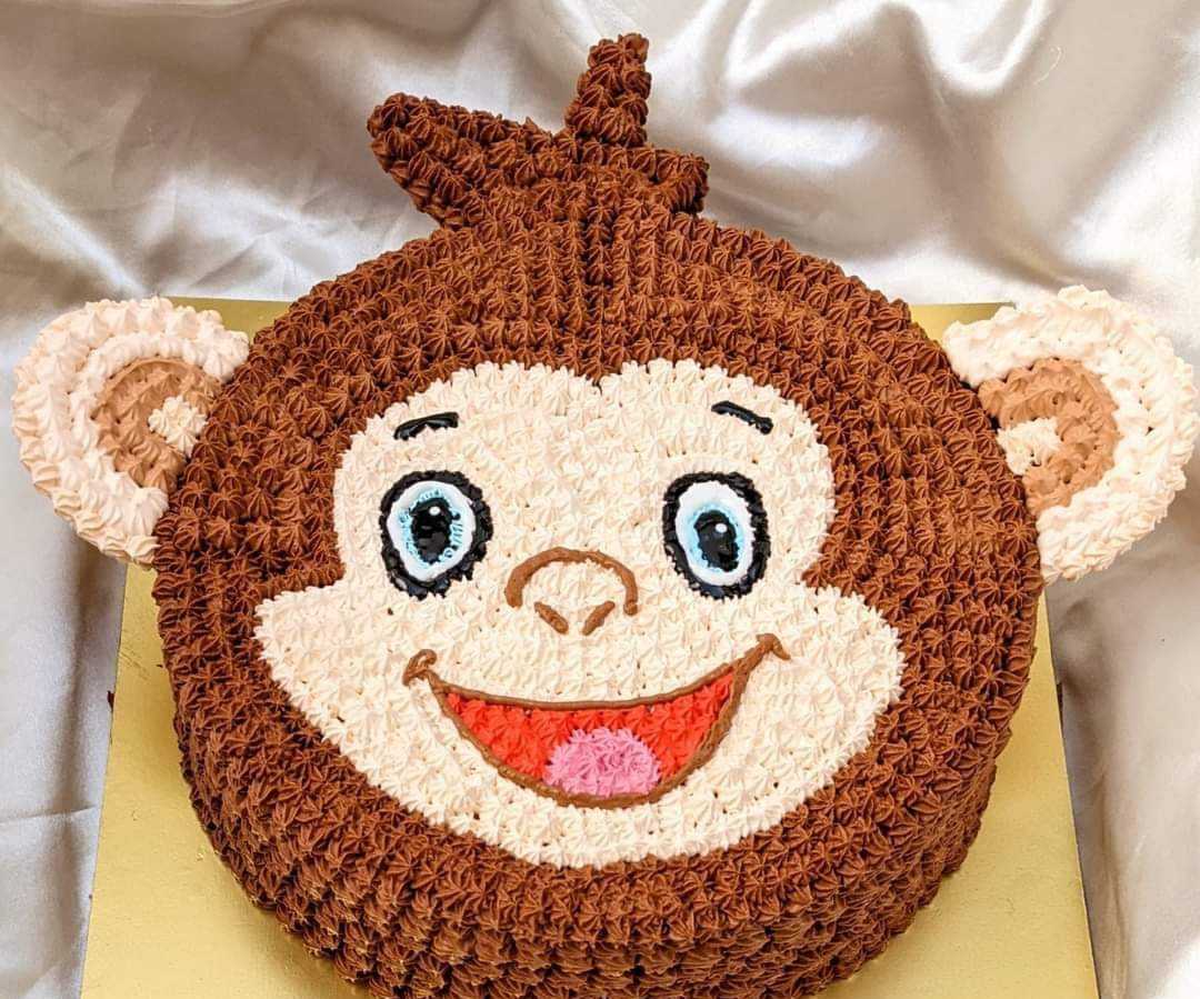 Premium RED N White Velvet Cake