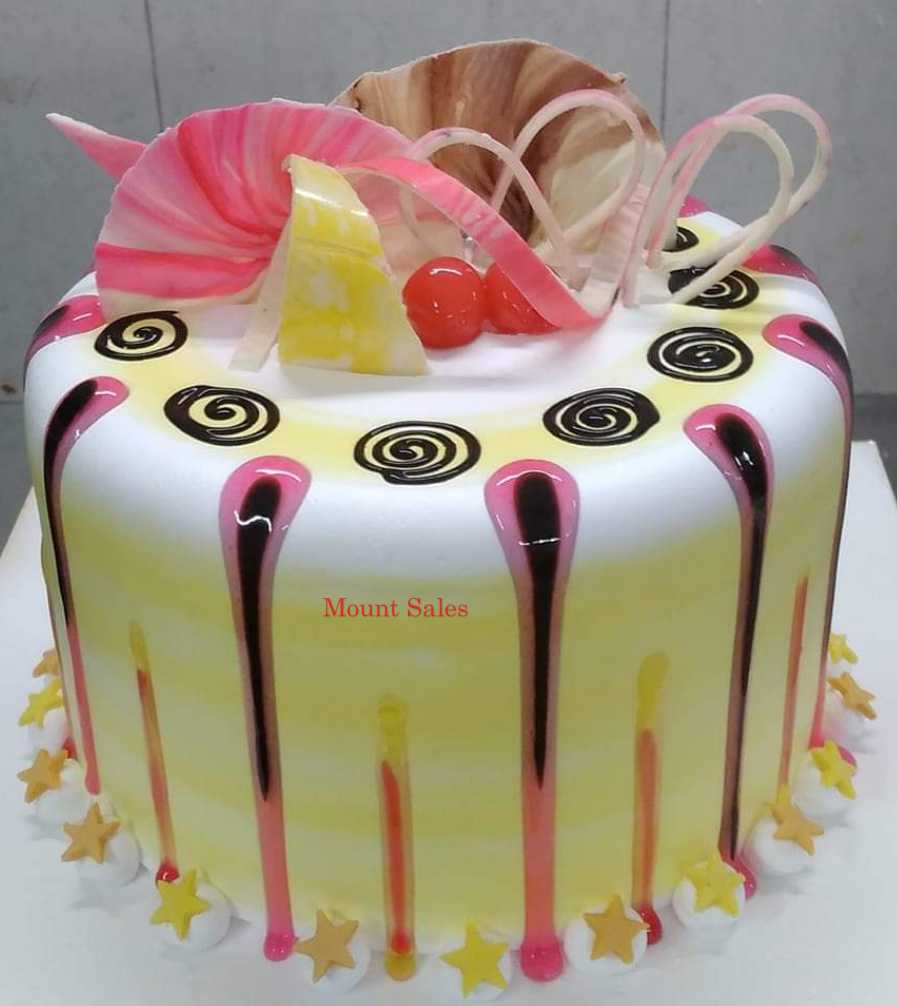 Premium RED N White Velvet Cake