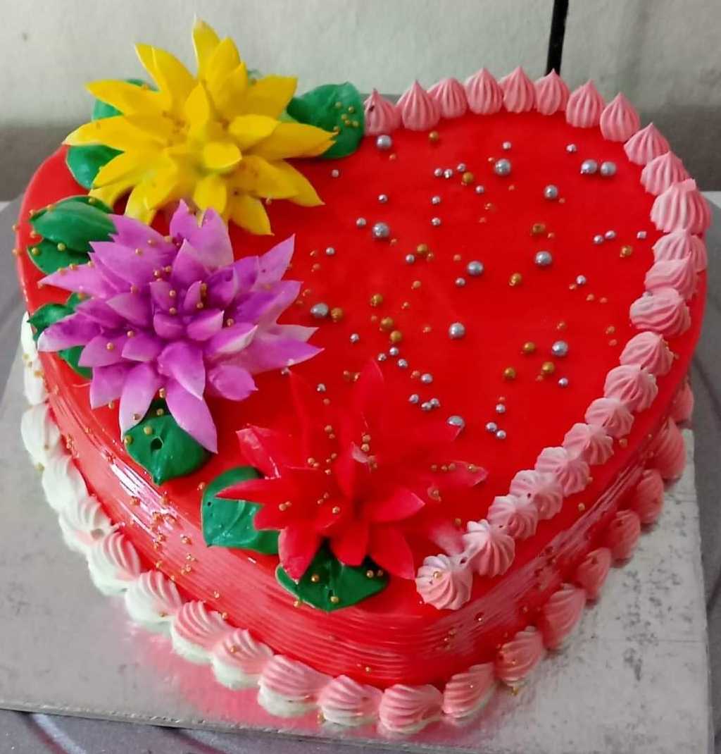 Premium RED N White Velvet Cake