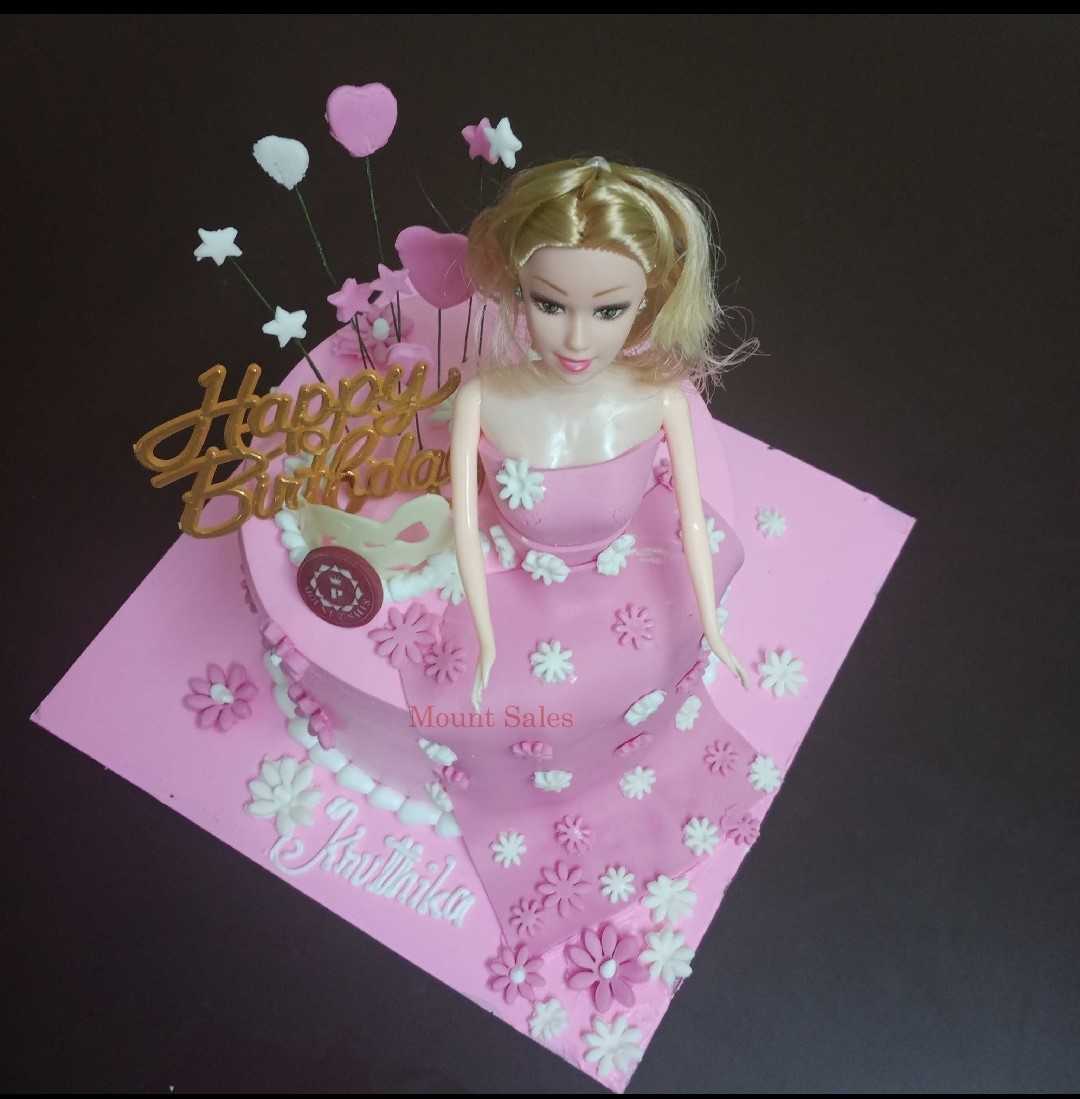 Premium RED N White Velvet Cake