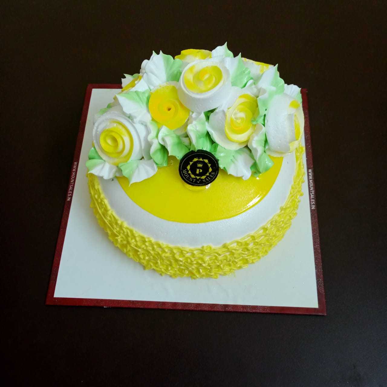 Premium RED N White Velvet Cake