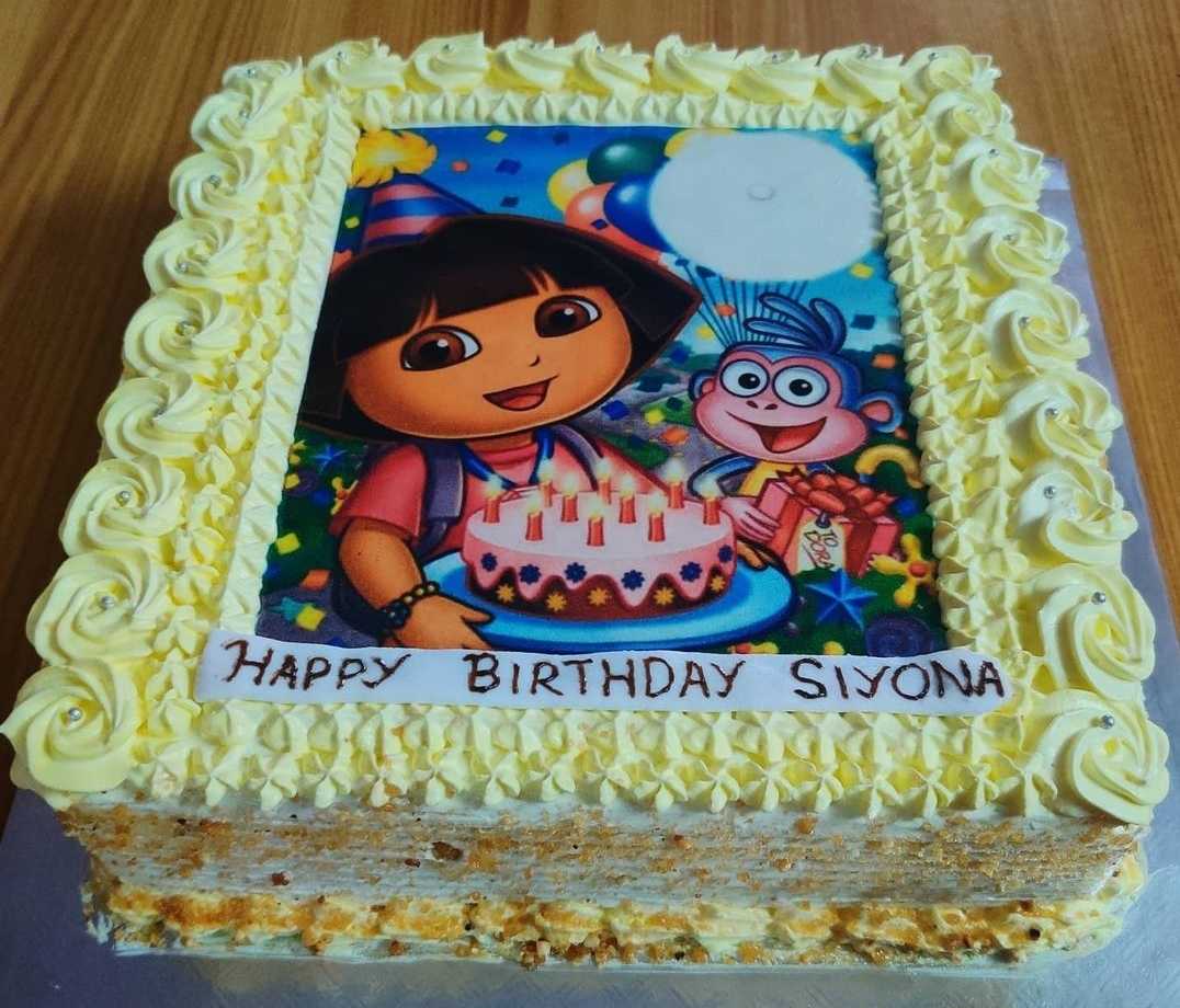 Premium RED N White Velvet Cake