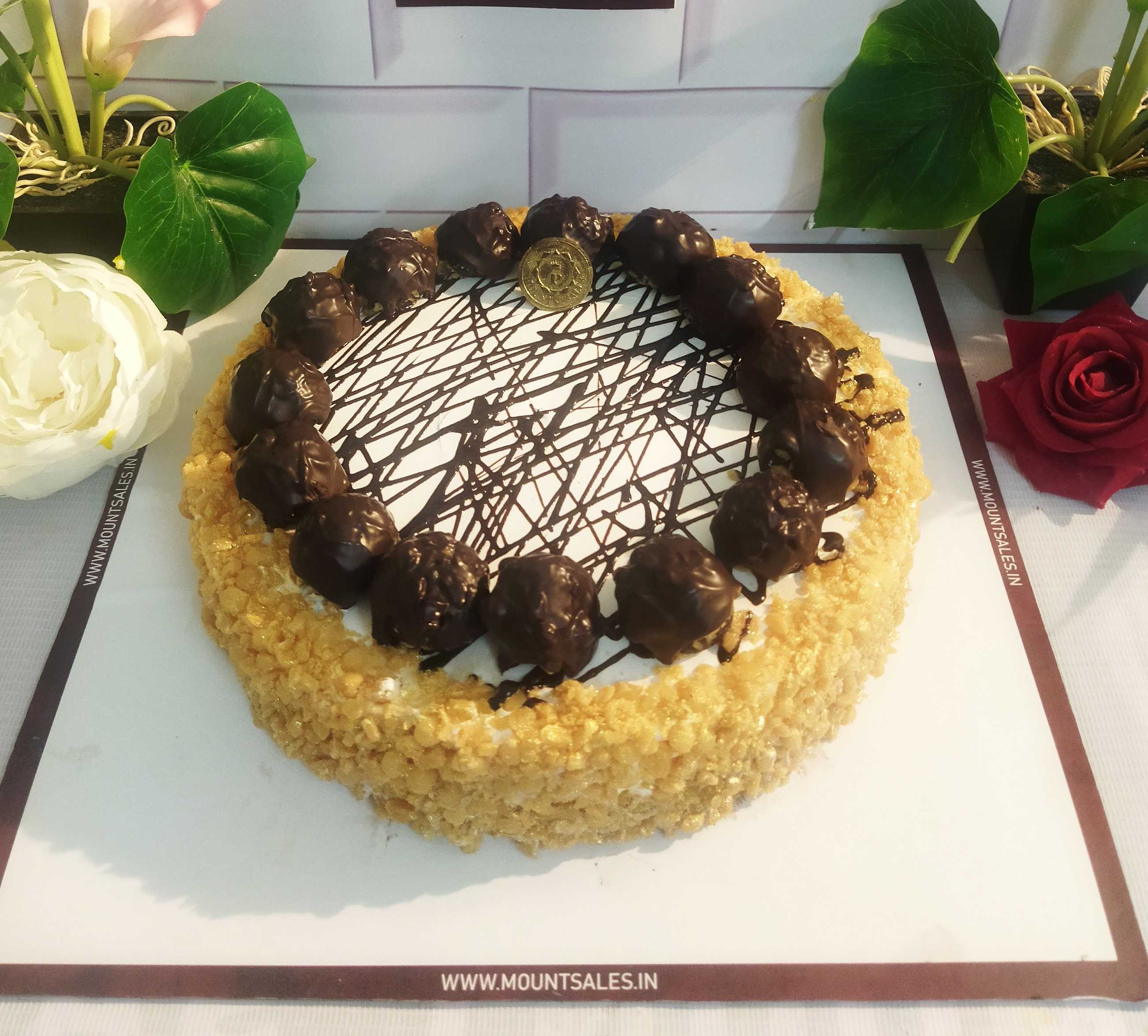 Premium RED N White Velvet Cake