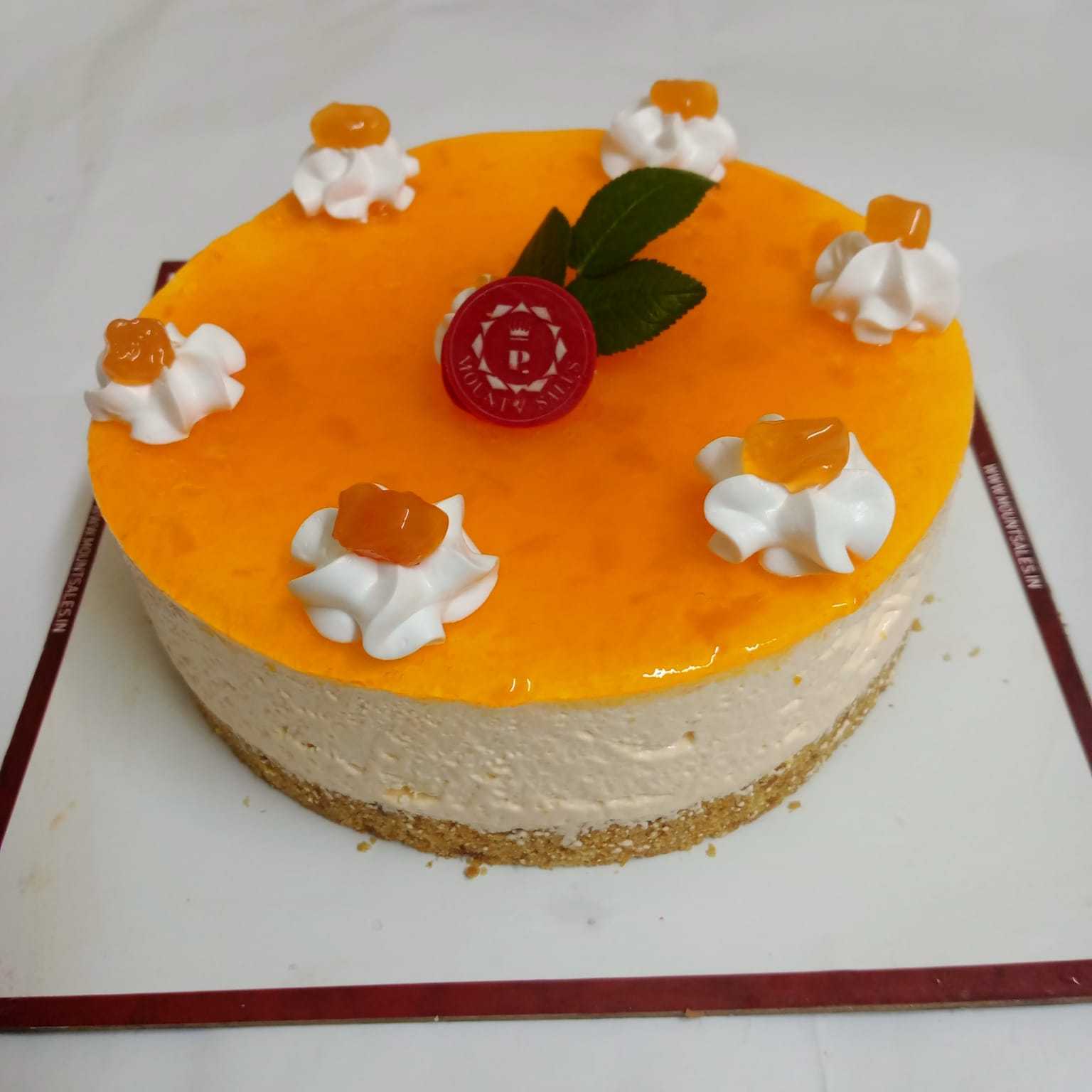 Premium RED N White Velvet Cake