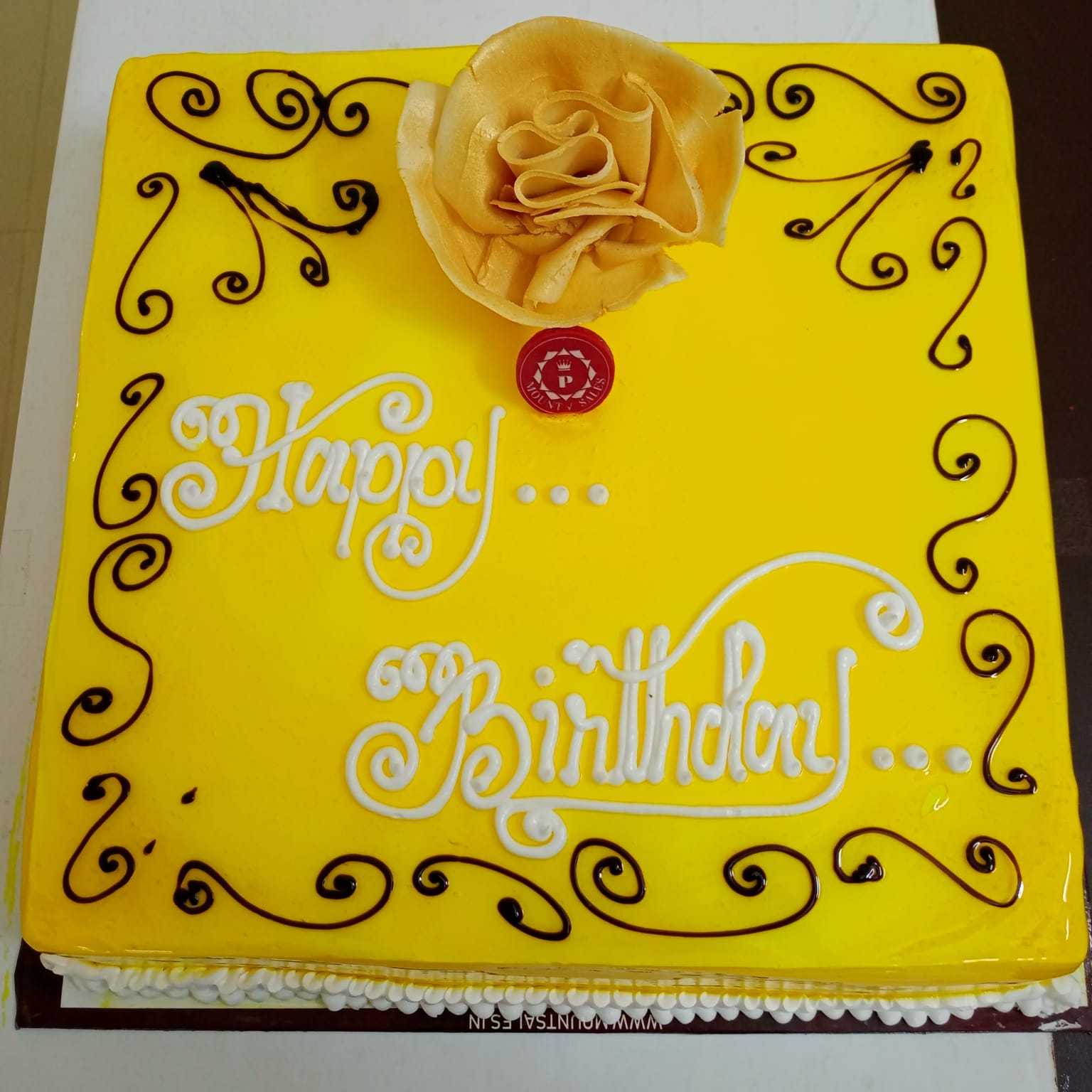 Premium RED N White Velvet Cake