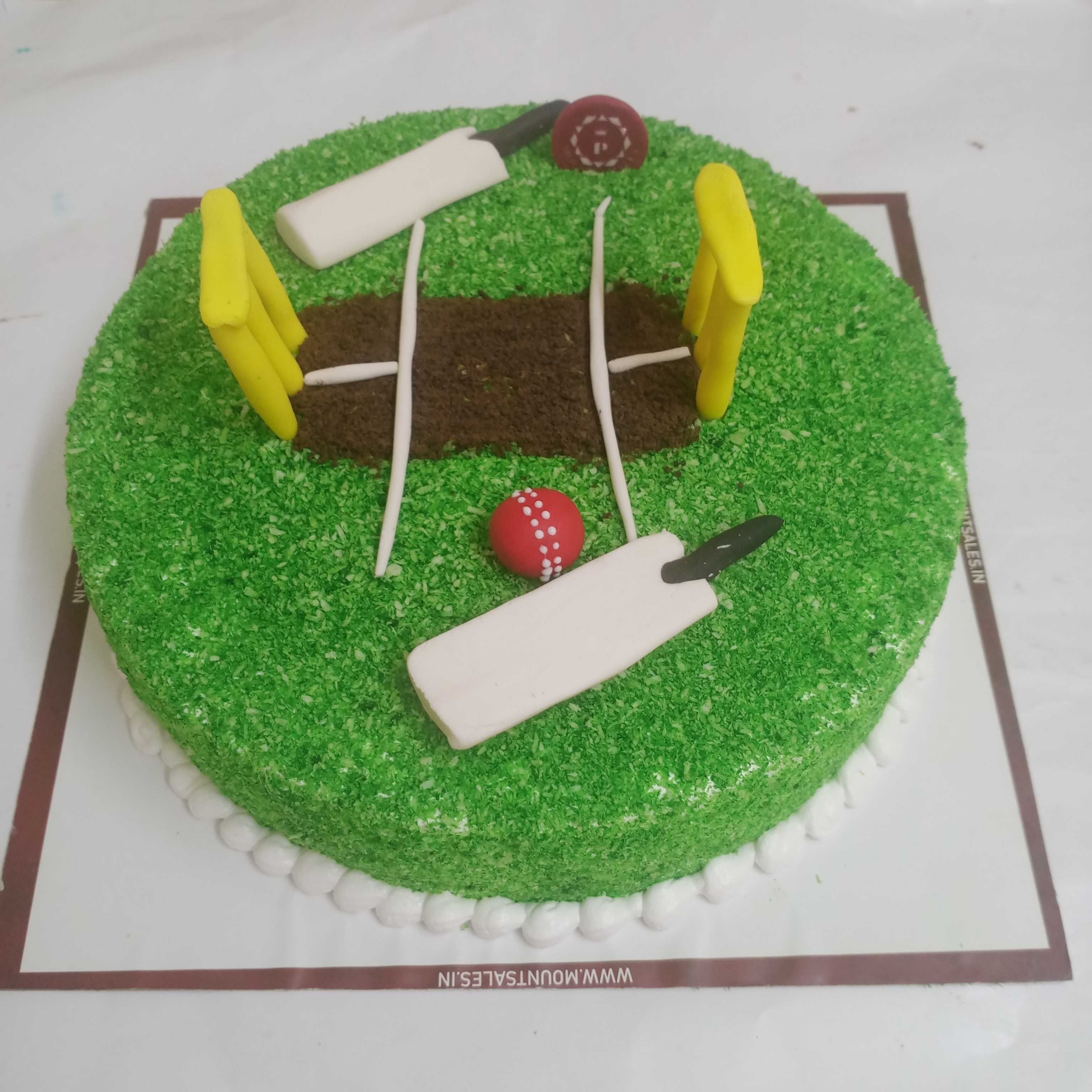 Premium RED N White Velvet Cake