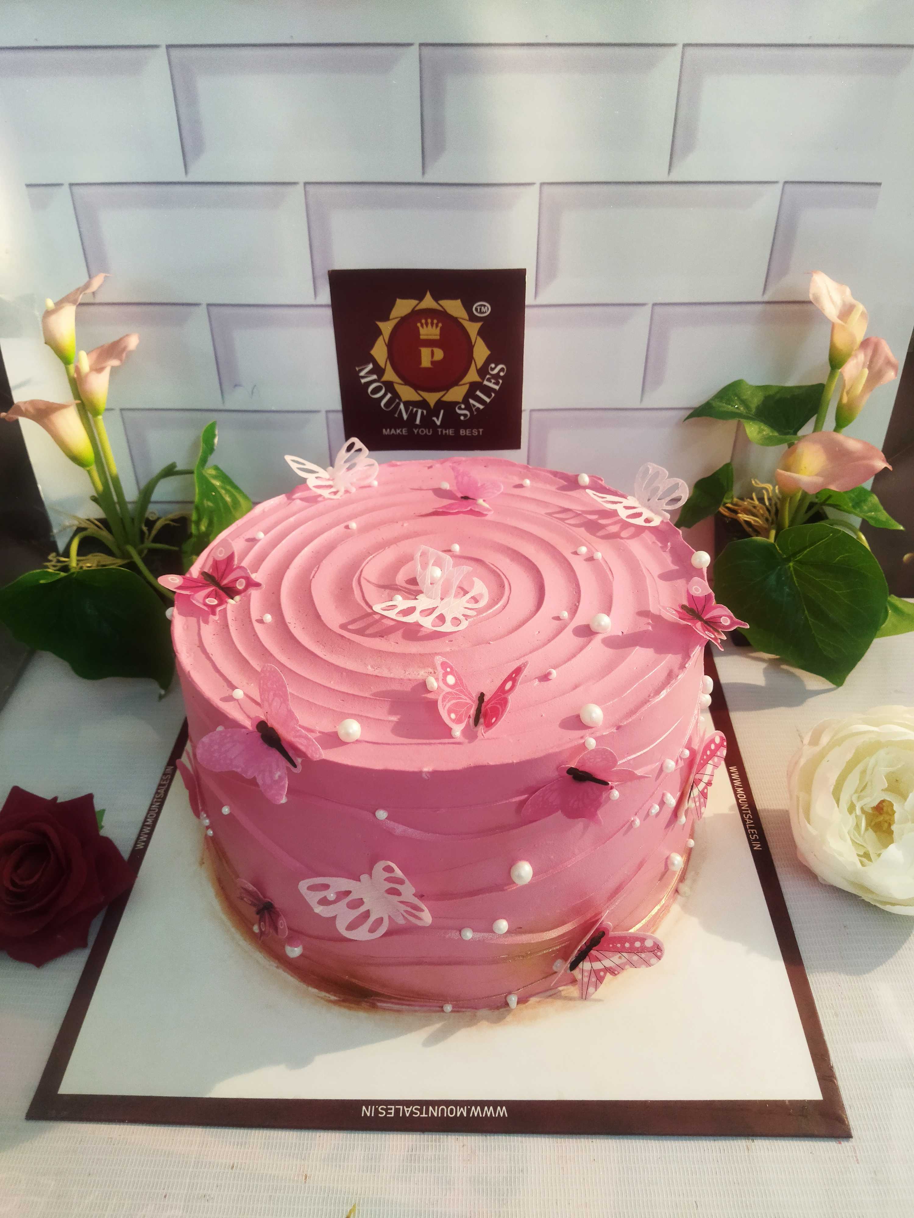 Premium RED N White Velvet Cake