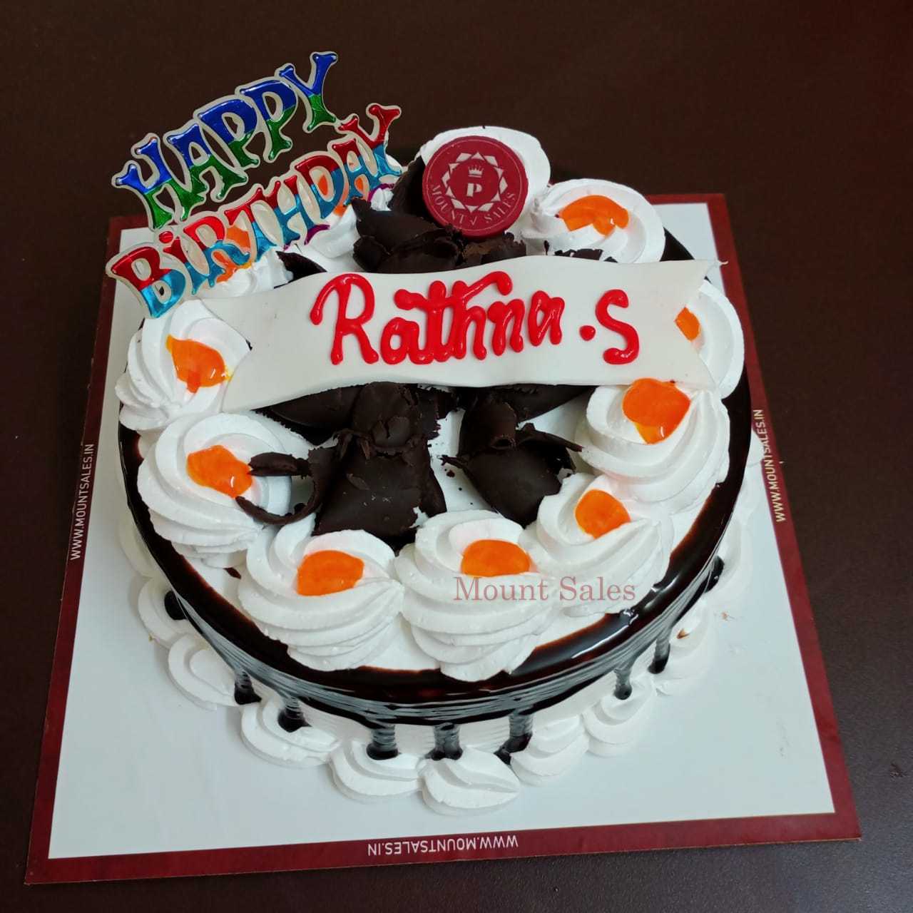 Premium RED N White Velvet Cake