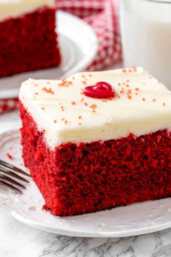 Premium RED N White Velvet Cake