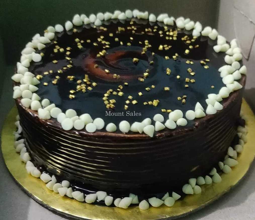 Premium RED N White Velvet Cake