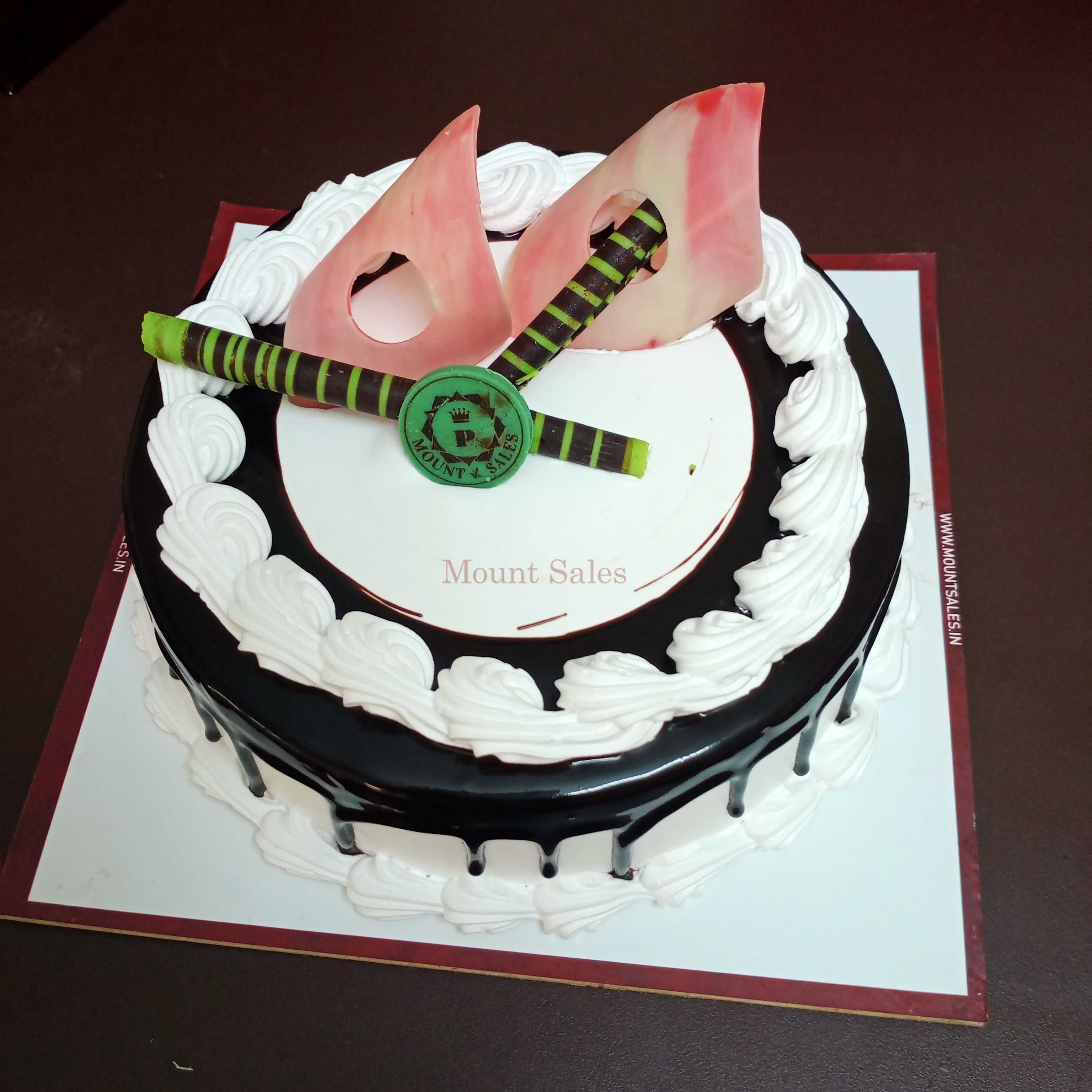 Premium RED N White Velvet Cake