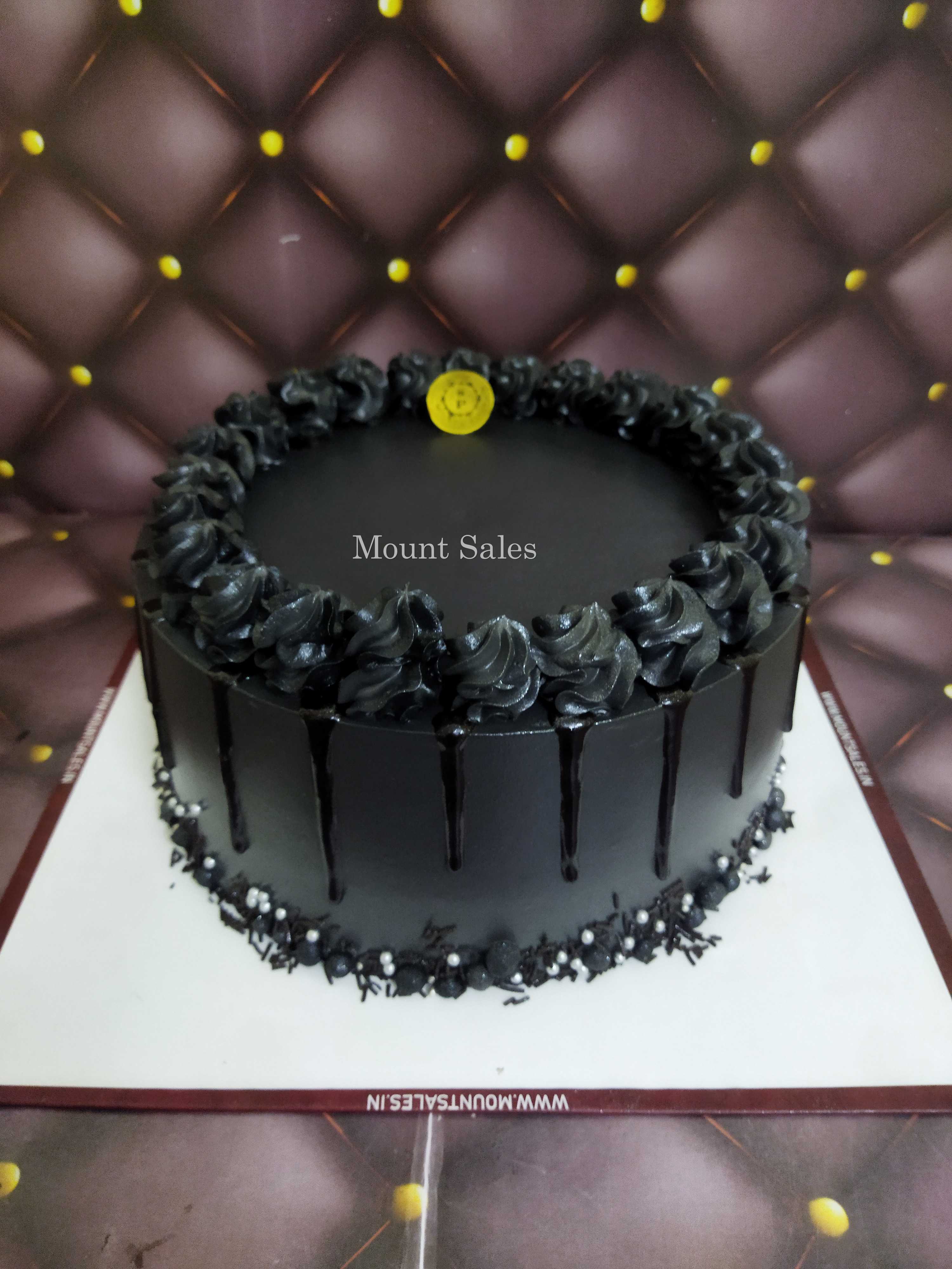 Premium RED N White Velvet Cake