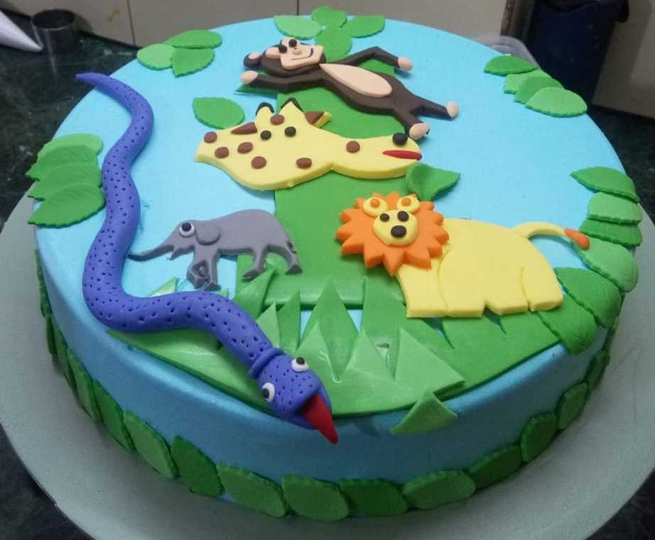 Premium RED N White Velvet Cake