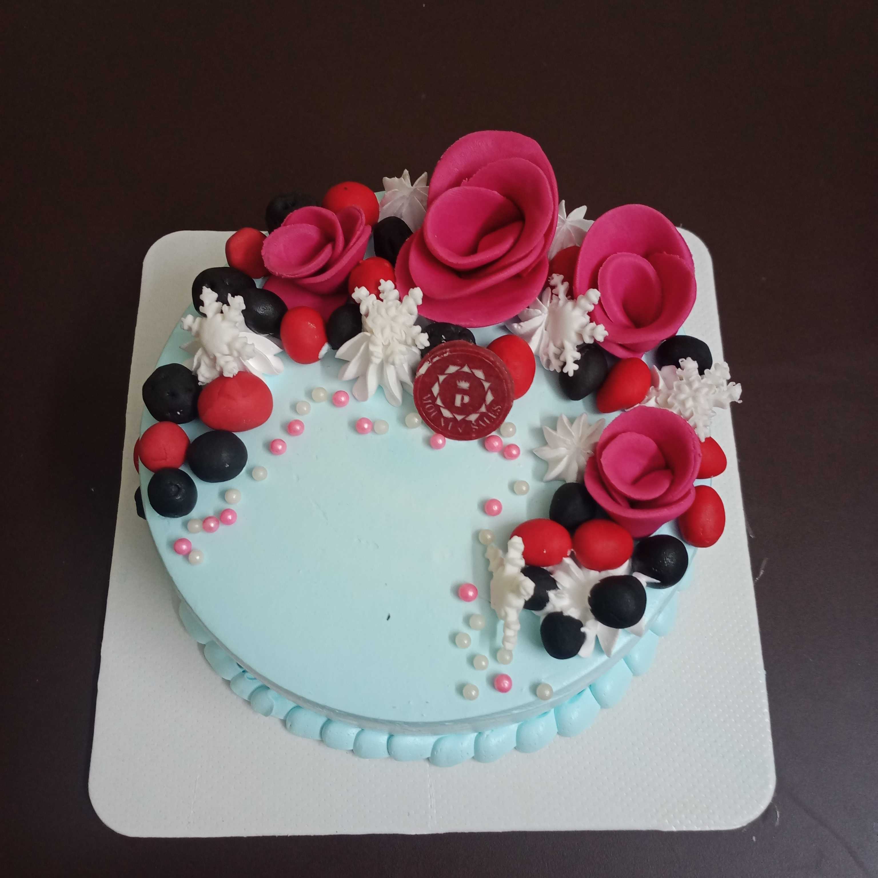 Premium RED N White Velvet Cake