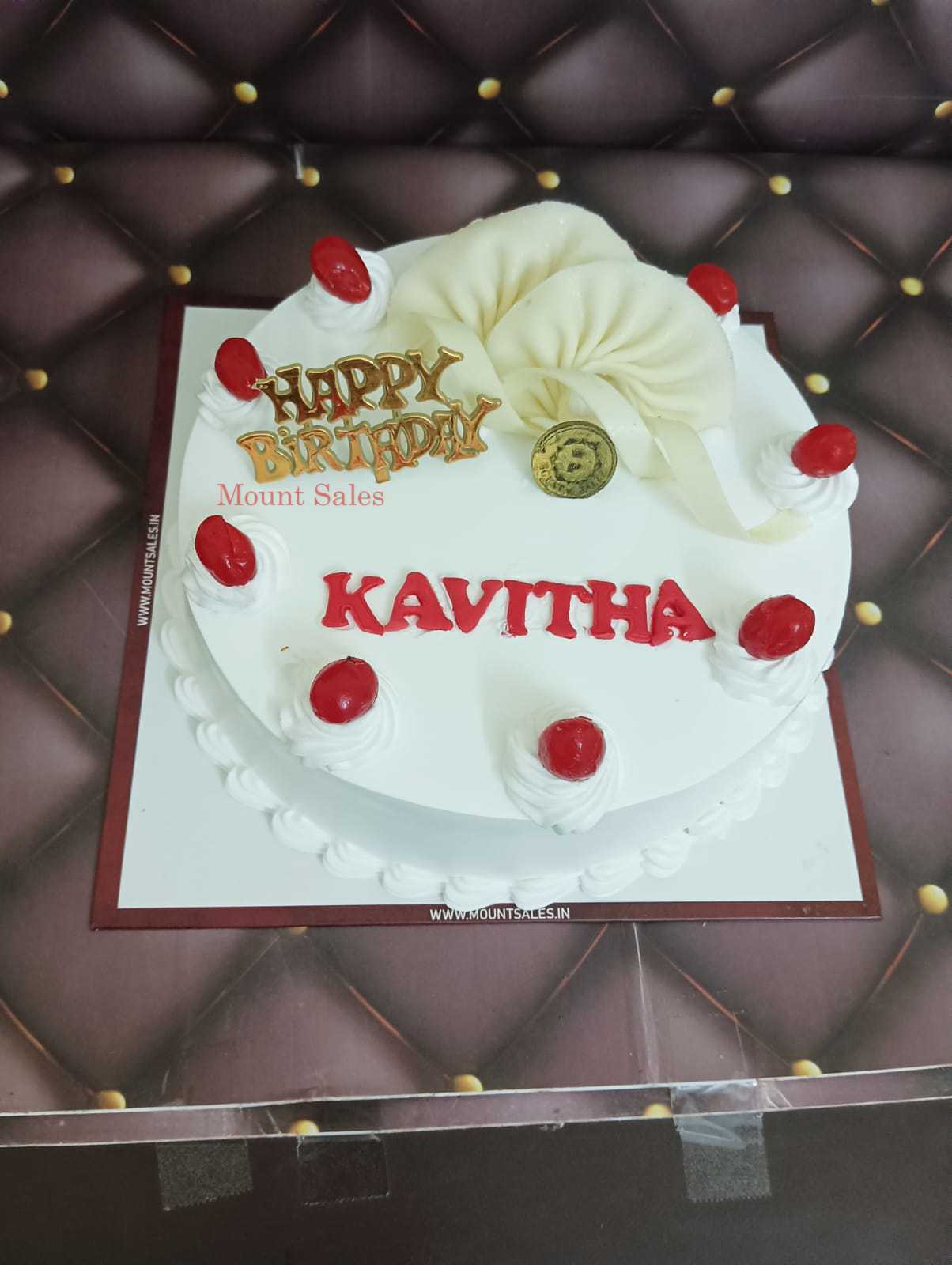 Premium RED N White Velvet Cake