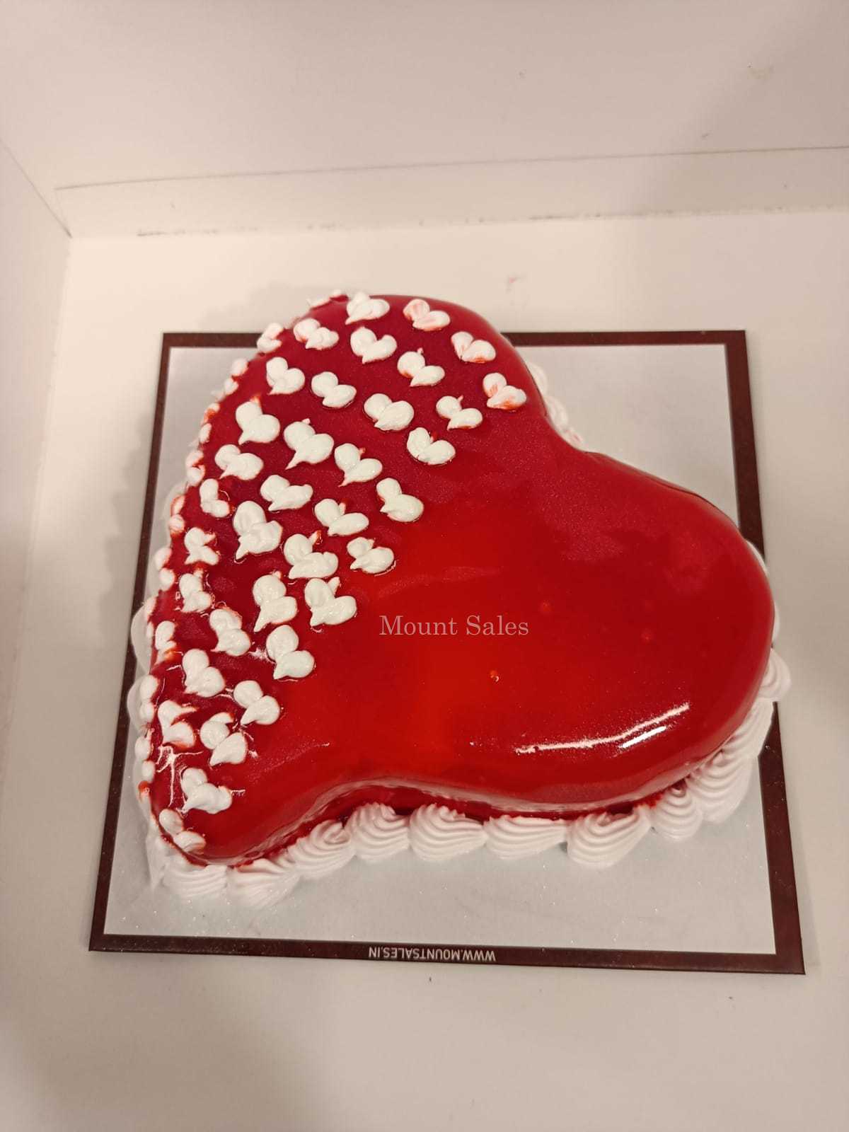 Premium RED N White Velvet Cake
