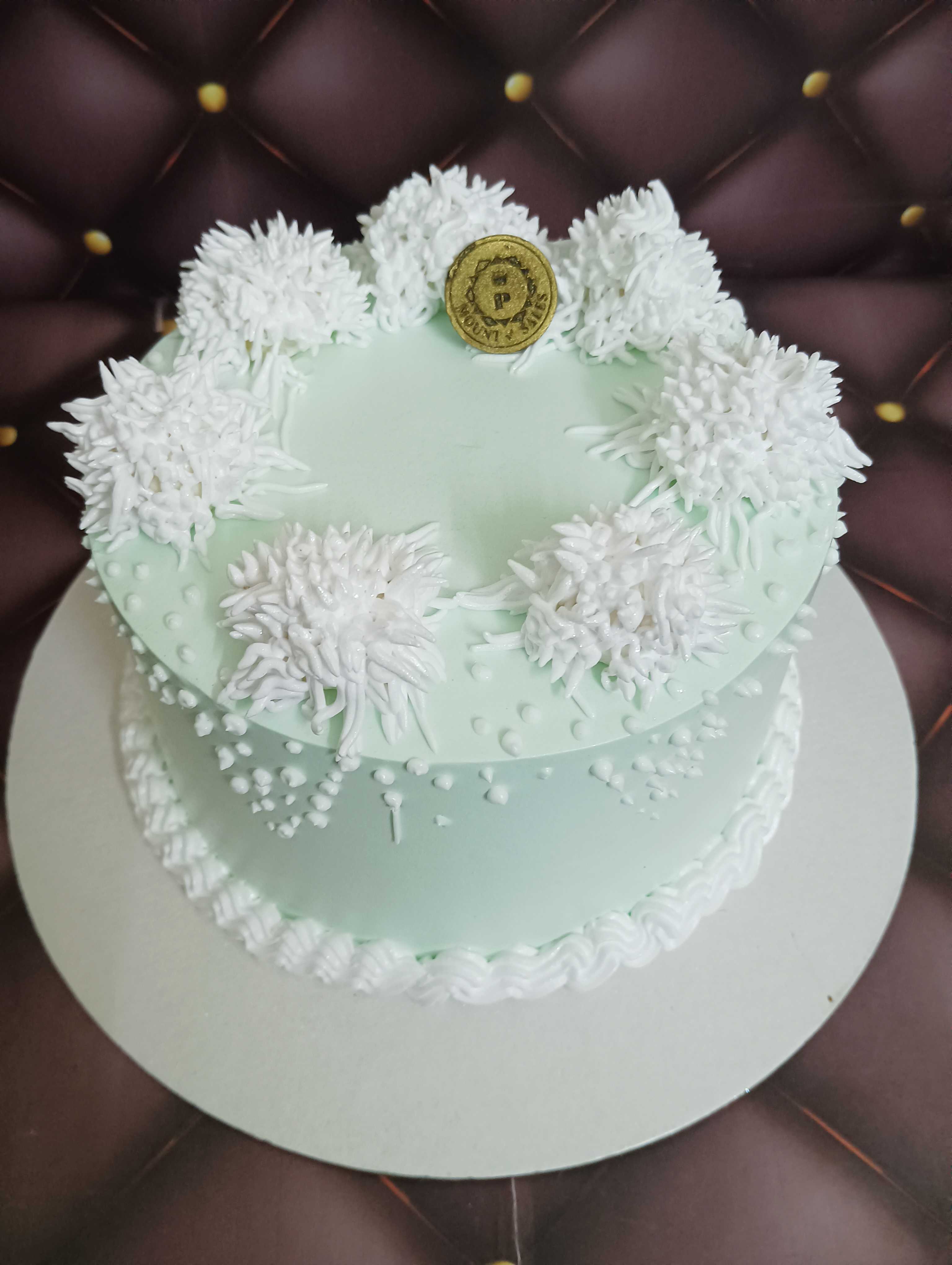 Premium RED N White Velvet Cake