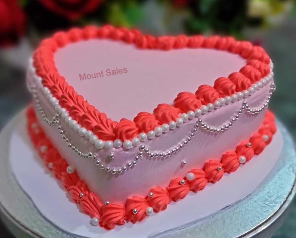 Premium RED N White Velvet Cake