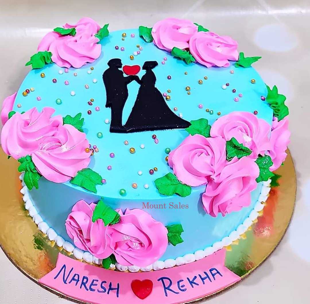 Premium RED N White Velvet Cake