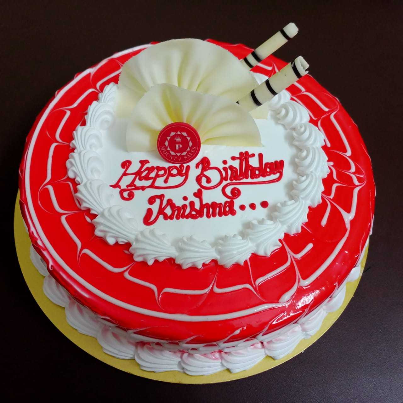 Premium RED N White Velvet Cake