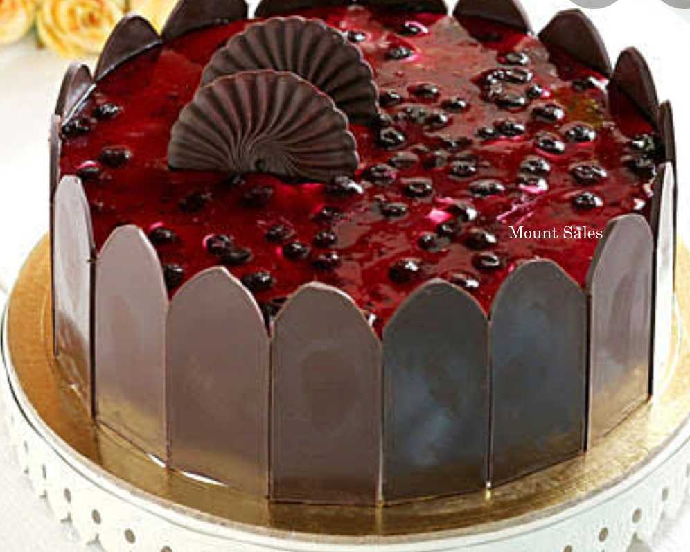 Premium RED N White Velvet Cake