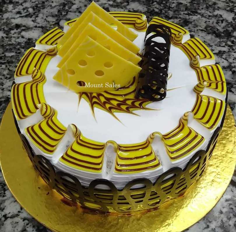 Premium RED N White Velvet Cake