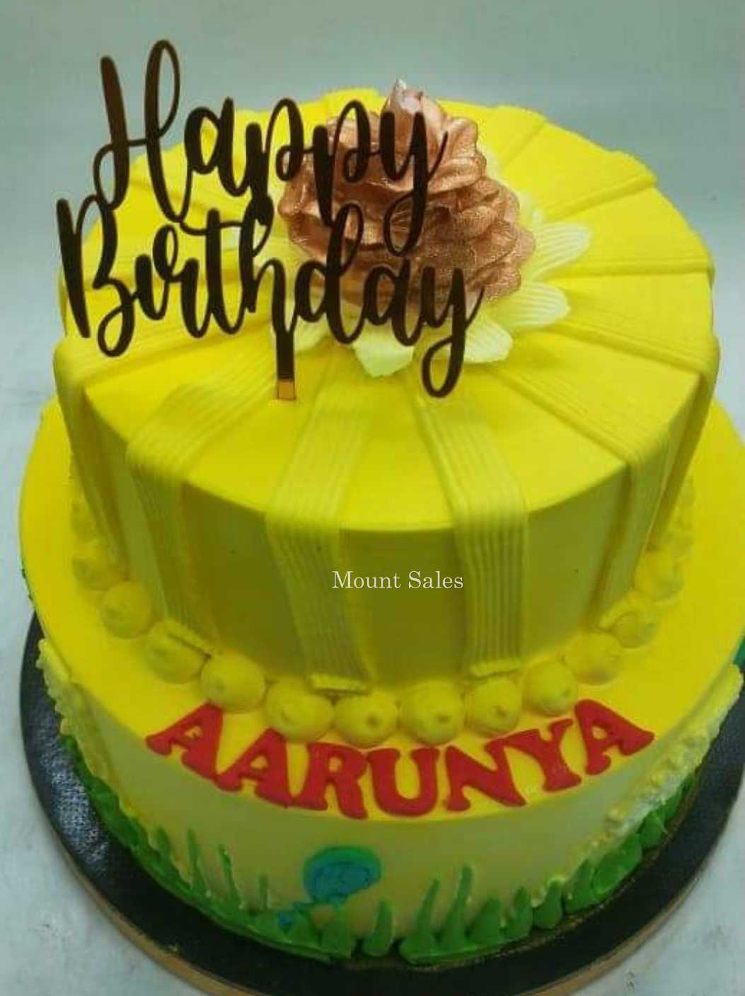 Premium RED N White Velvet Cake