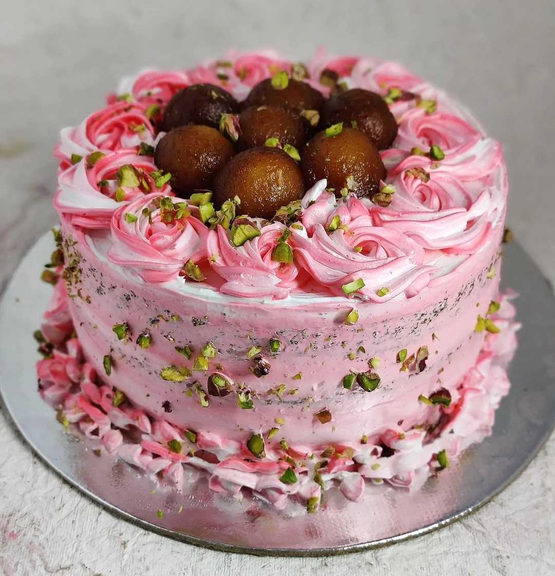 Premium RED N White Velvet Cake