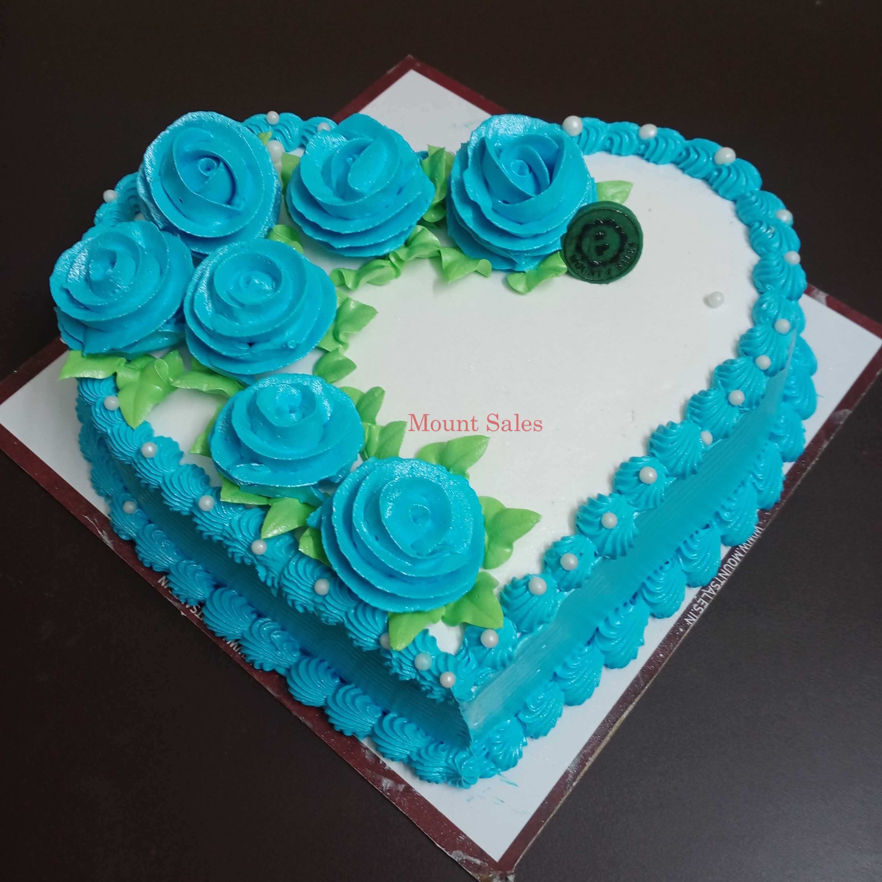 Premium RED N White Velvet Cake