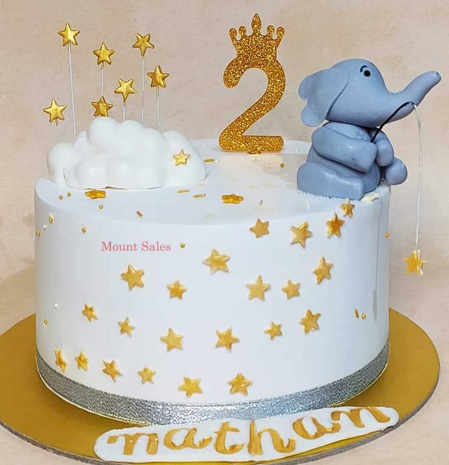 Premium RED N White Velvet Cake