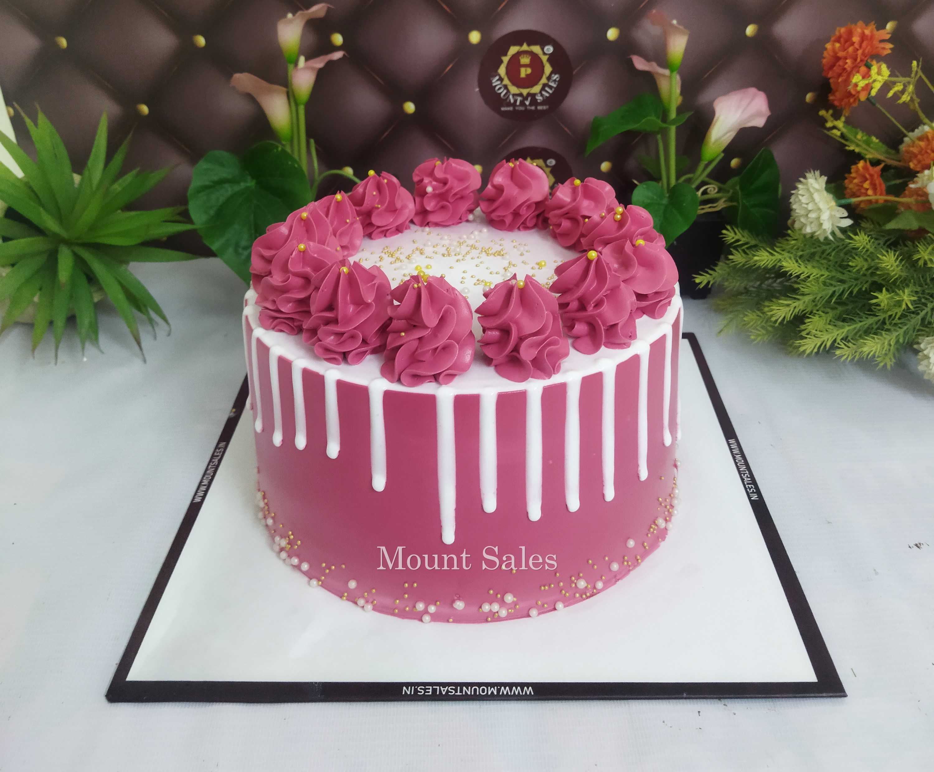 Premium RED N White Velvet Cake