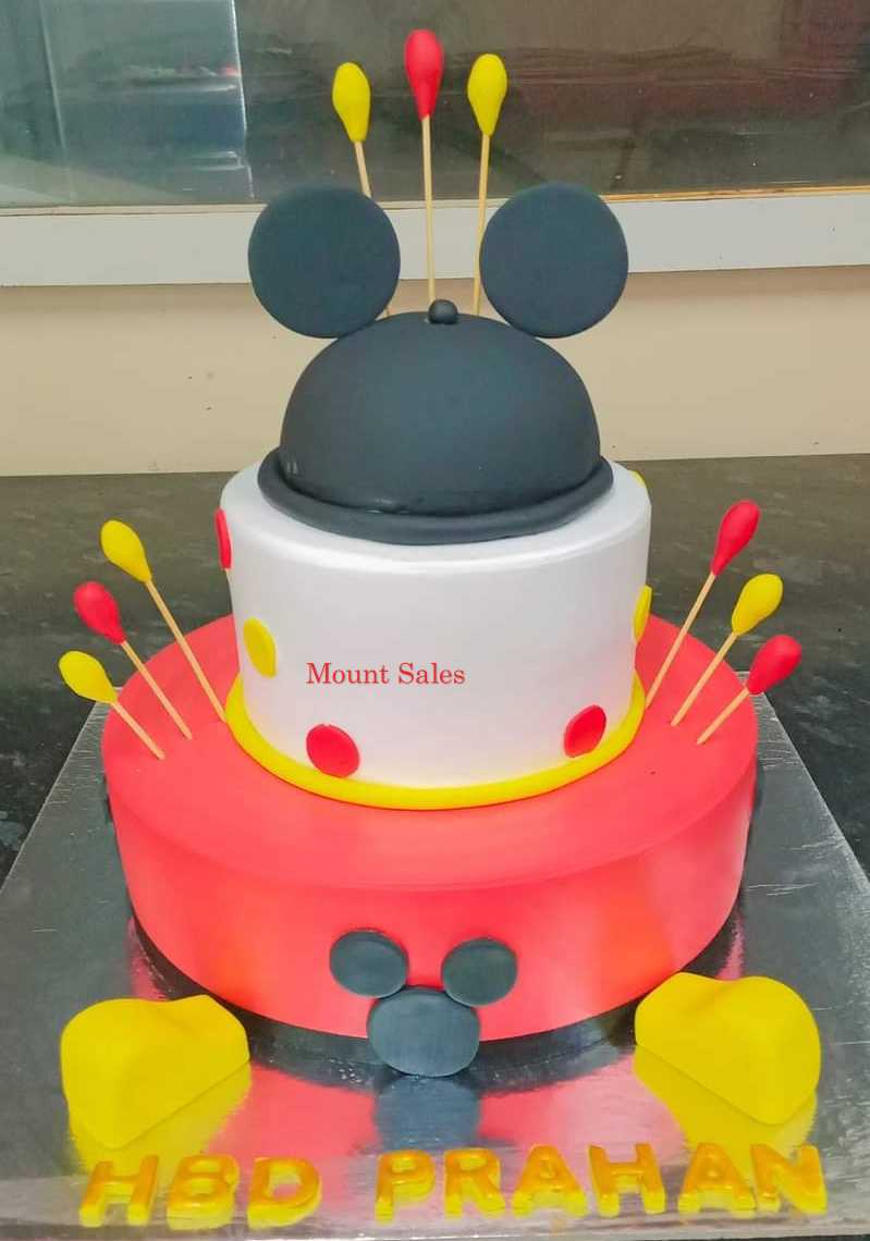 Premium RED N White Velvet Cake