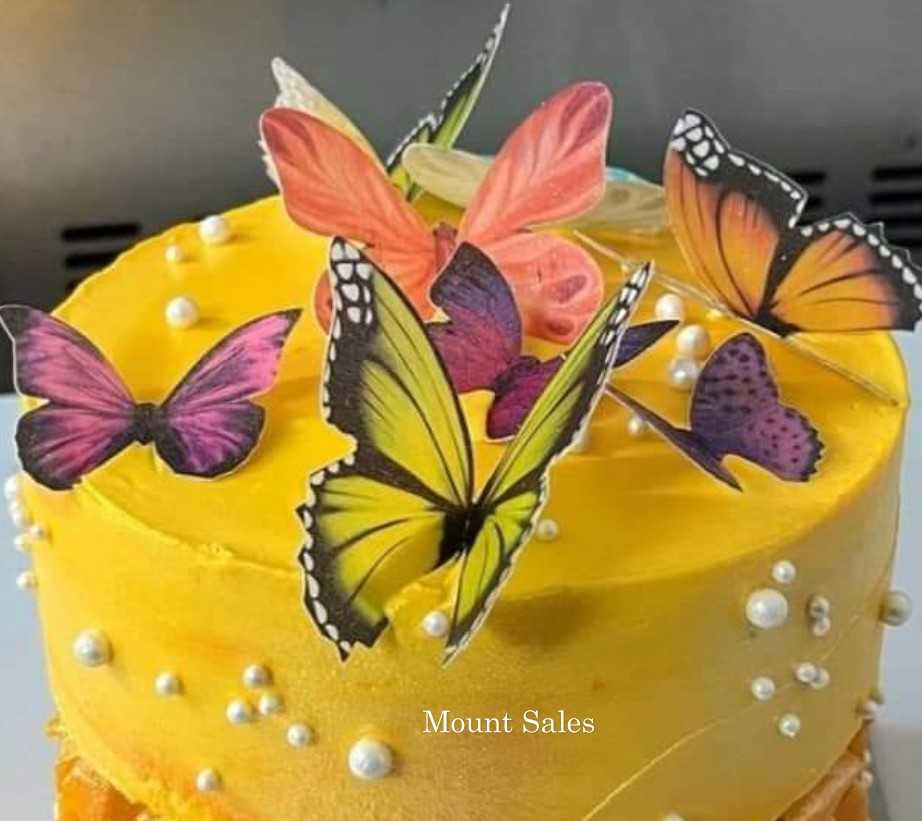 Premium RED N White Velvet Cake