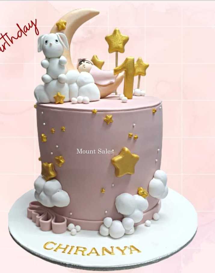 Premium RED N White Velvet Cake