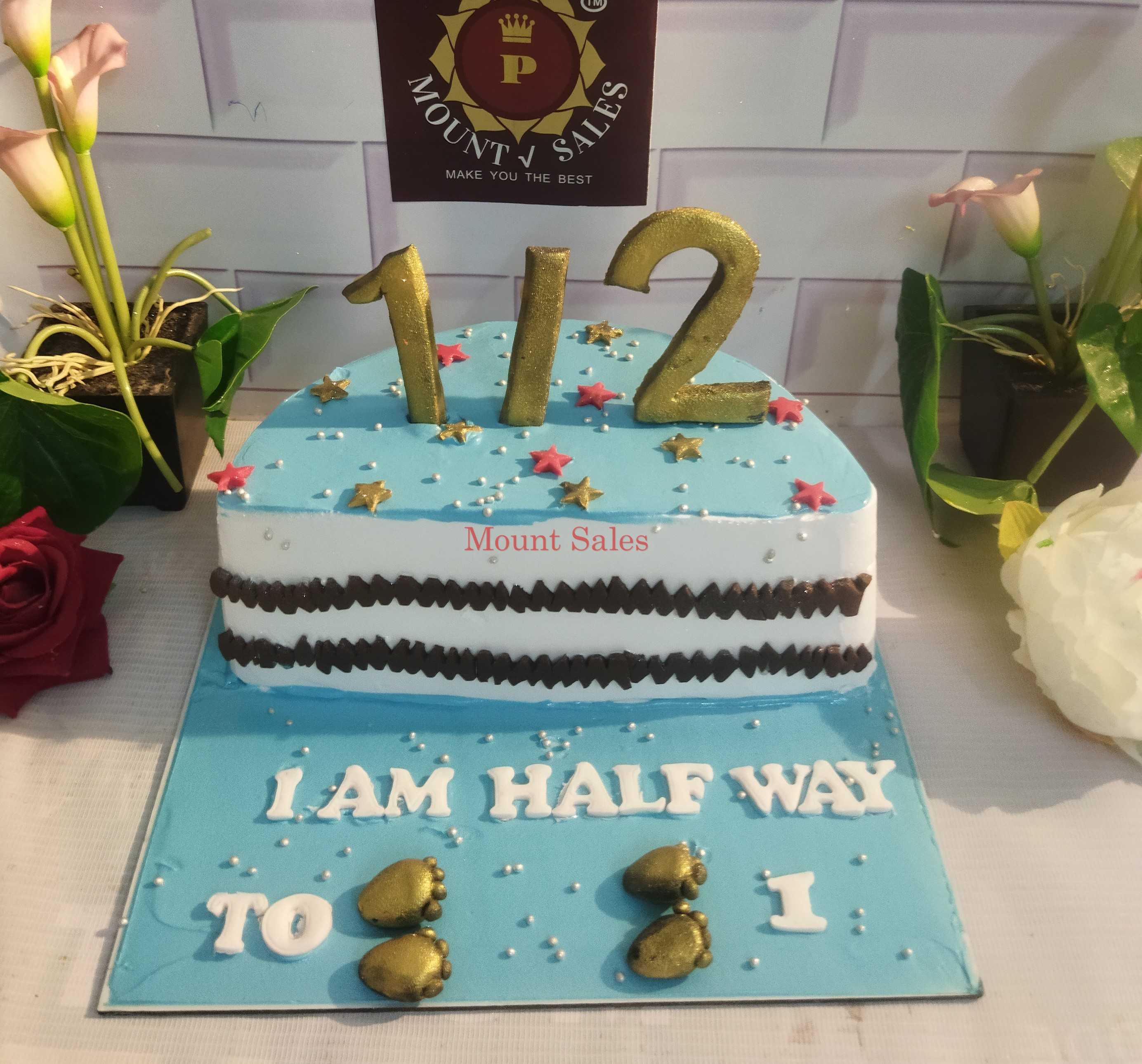 Premium RED N White Velvet Cake