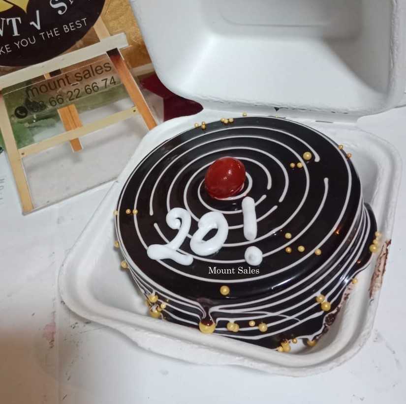 Premium RED N White Velvet Cake