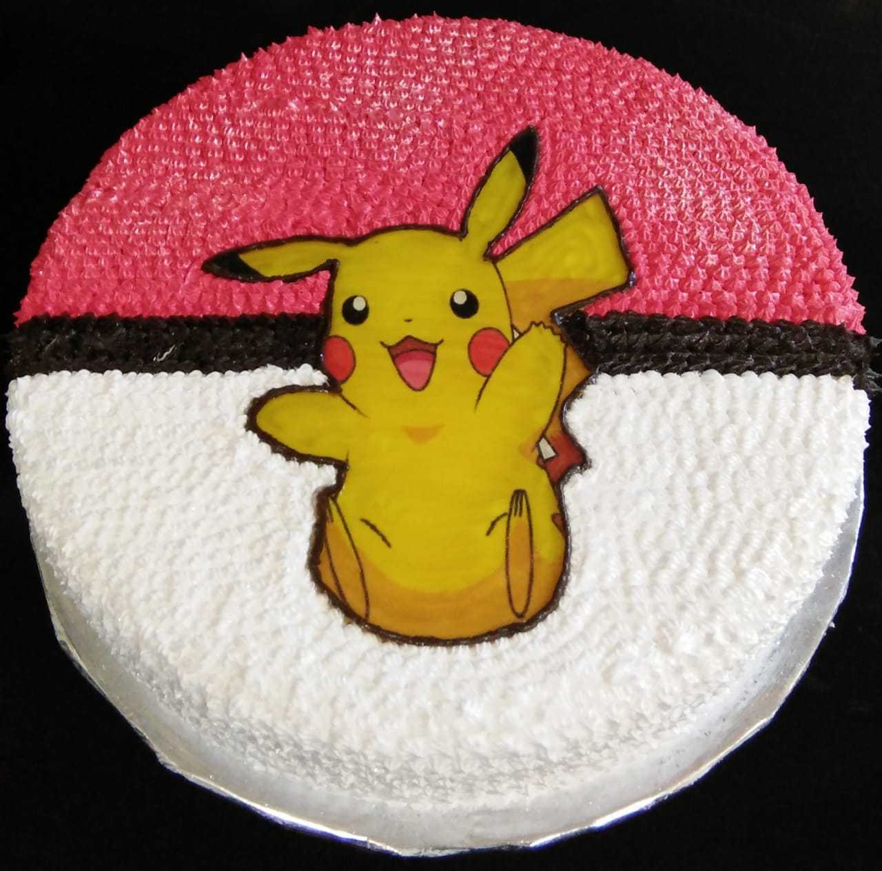 Premium RED N White Velvet Cake