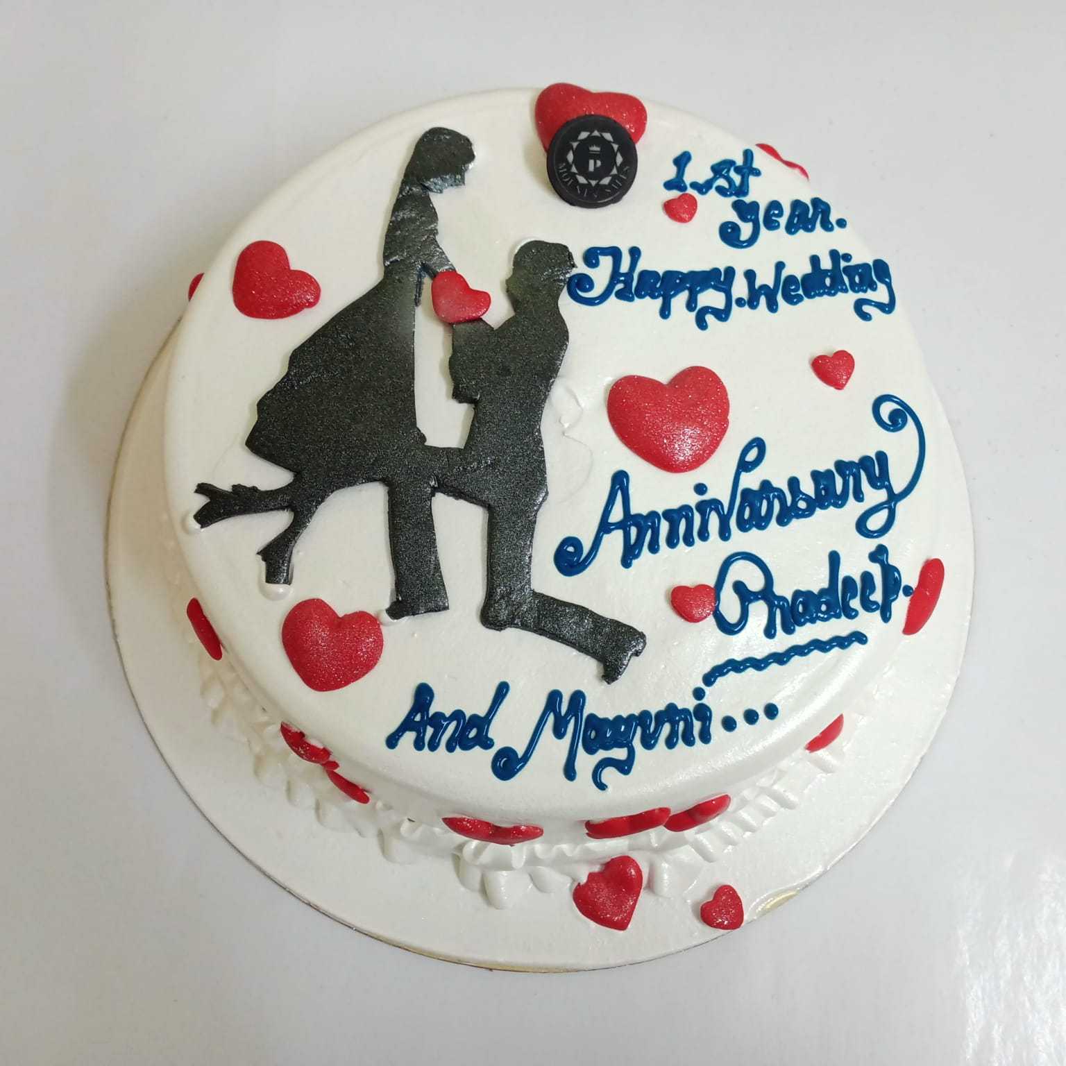 Premium RED N White Velvet Cake