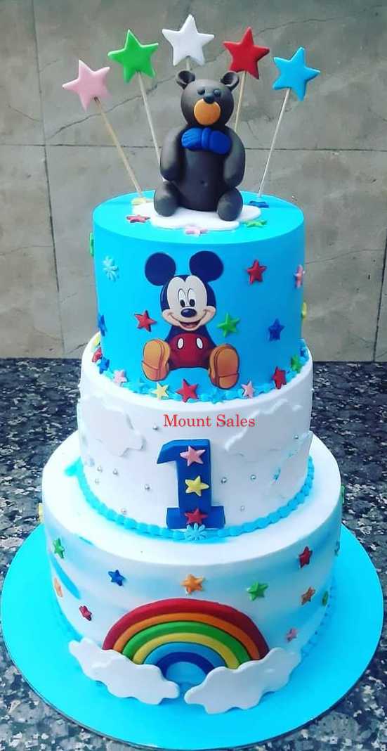 Premium RED N White Velvet Cake