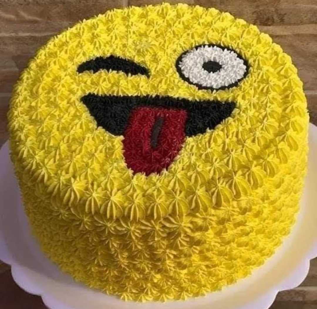 Premium RED N White Velvet Cake