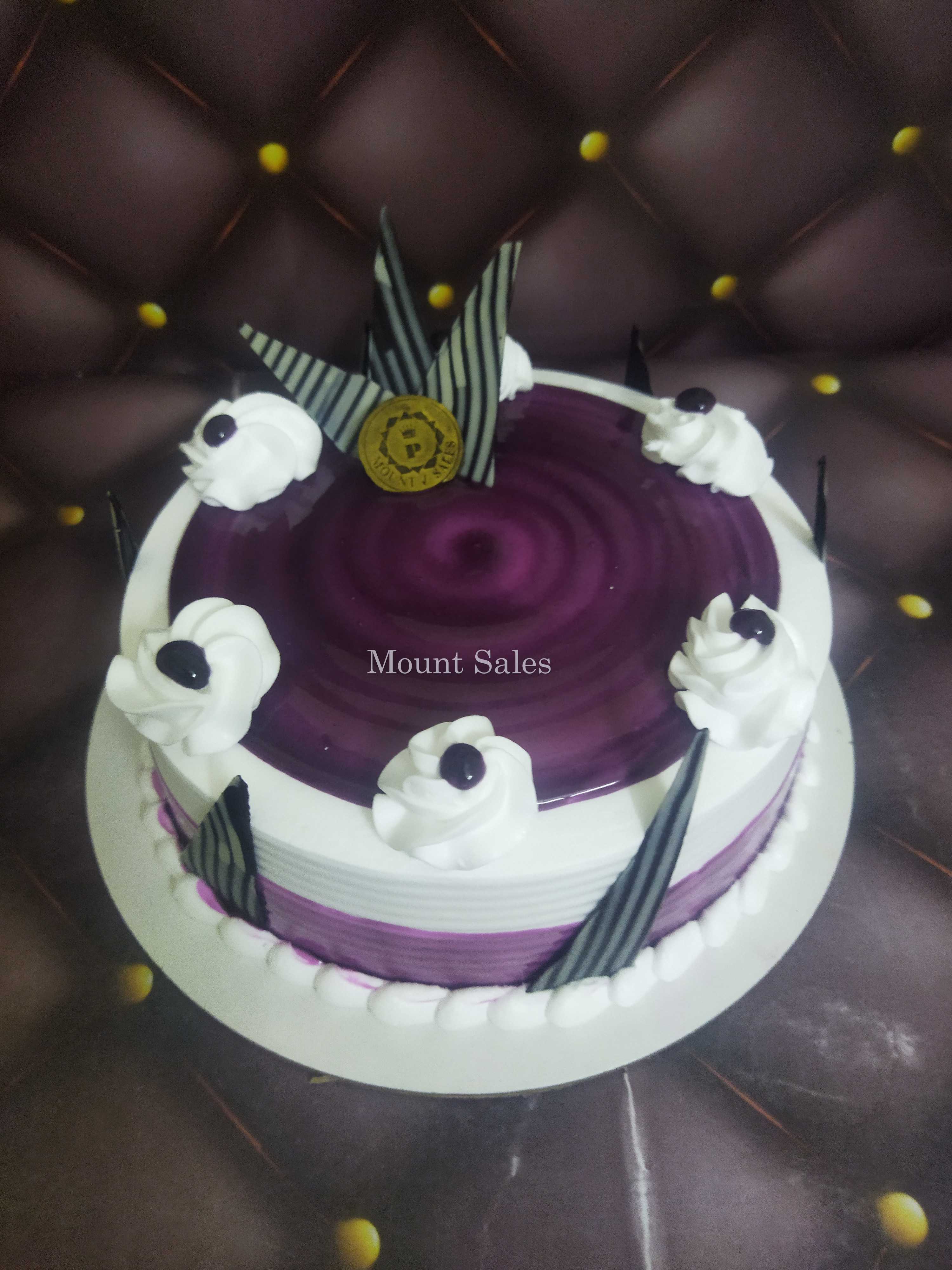Premium RED N White Velvet Cake