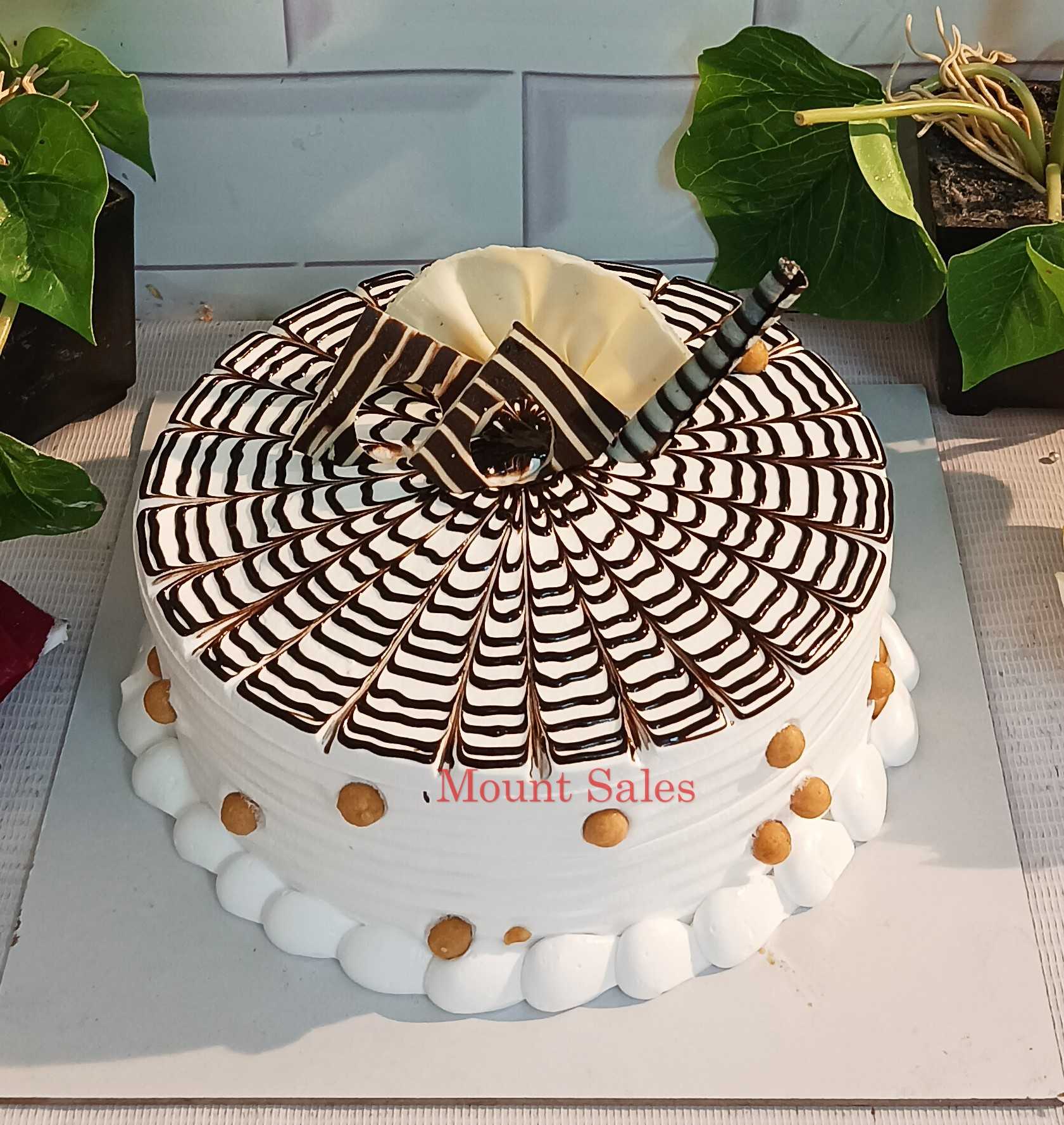 Premium RED N White Velvet Cake