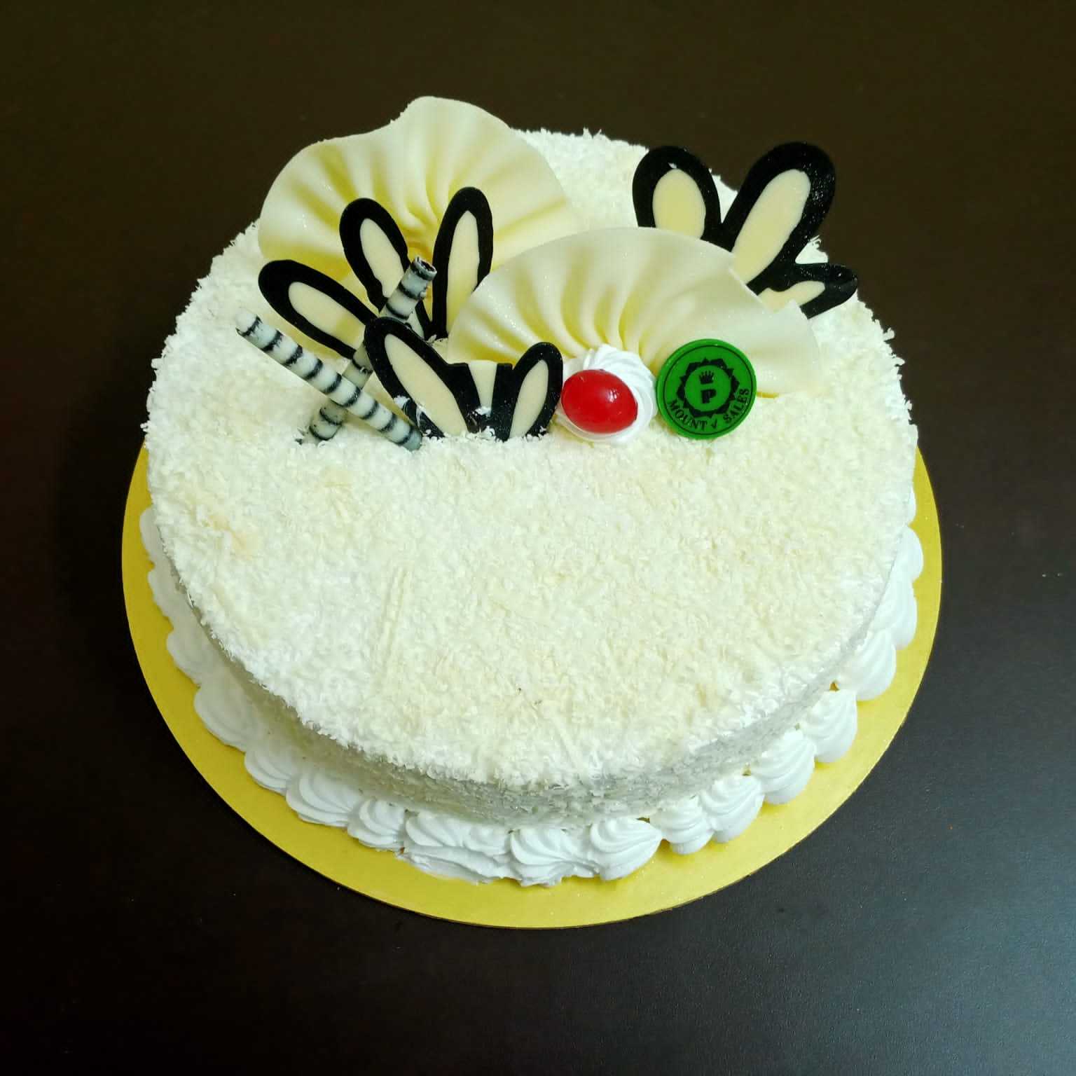 Premium RED N White Velvet Cake