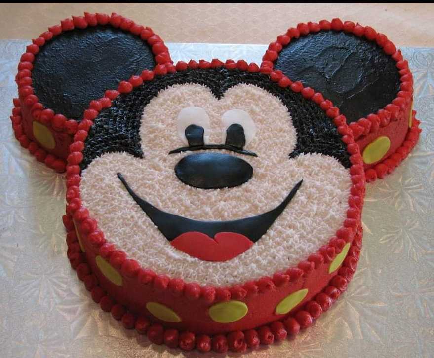 Premium RED N White Velvet Cake